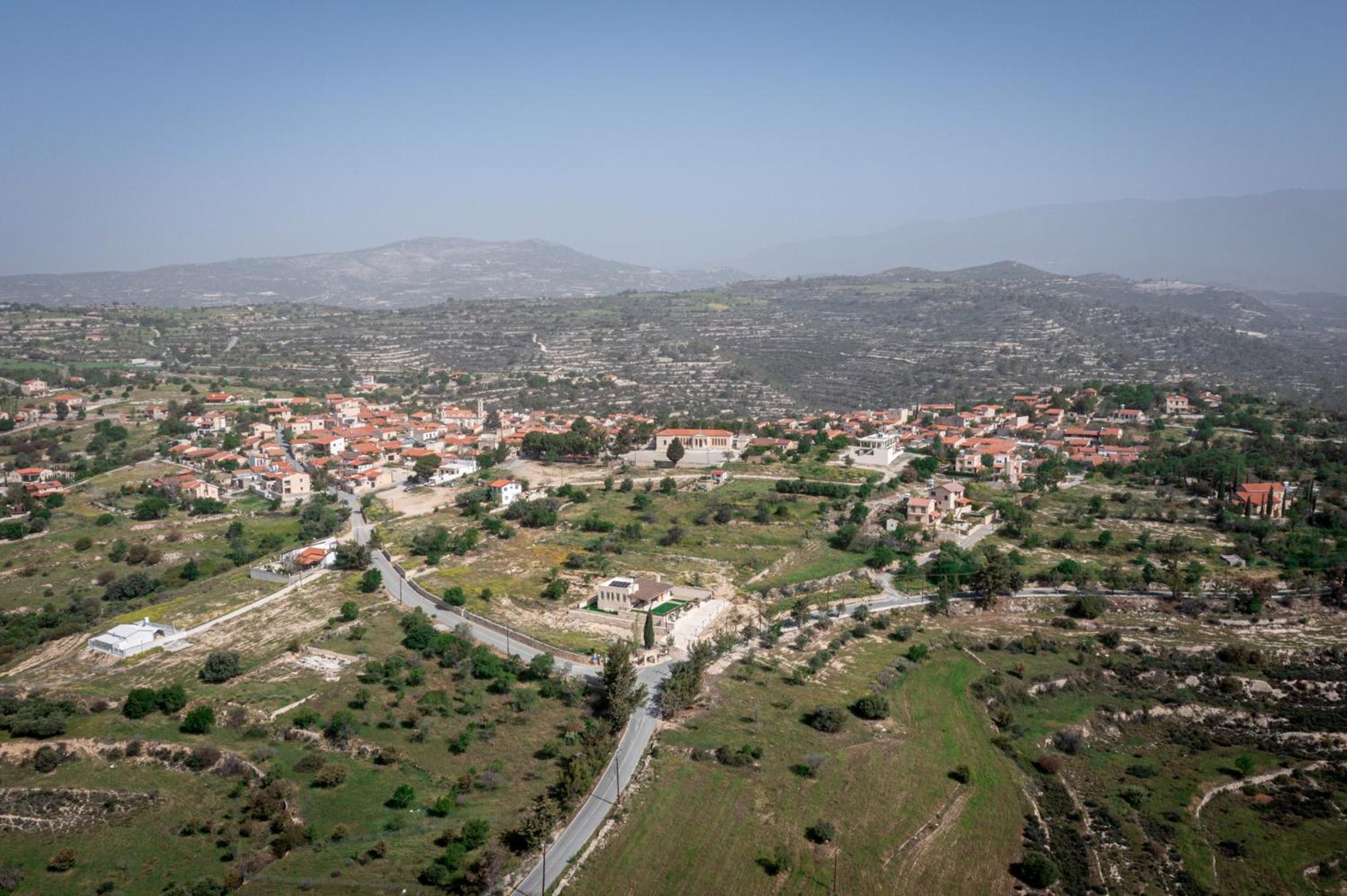 Ktima To Alliotiko - Lofou 1