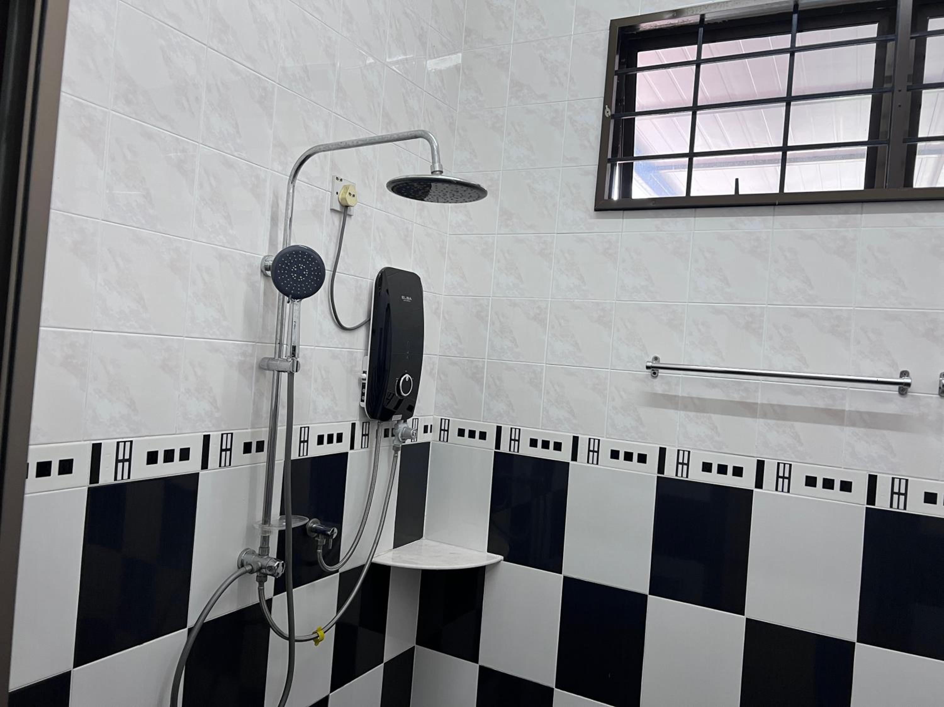 Hotel O Hifi Rooms