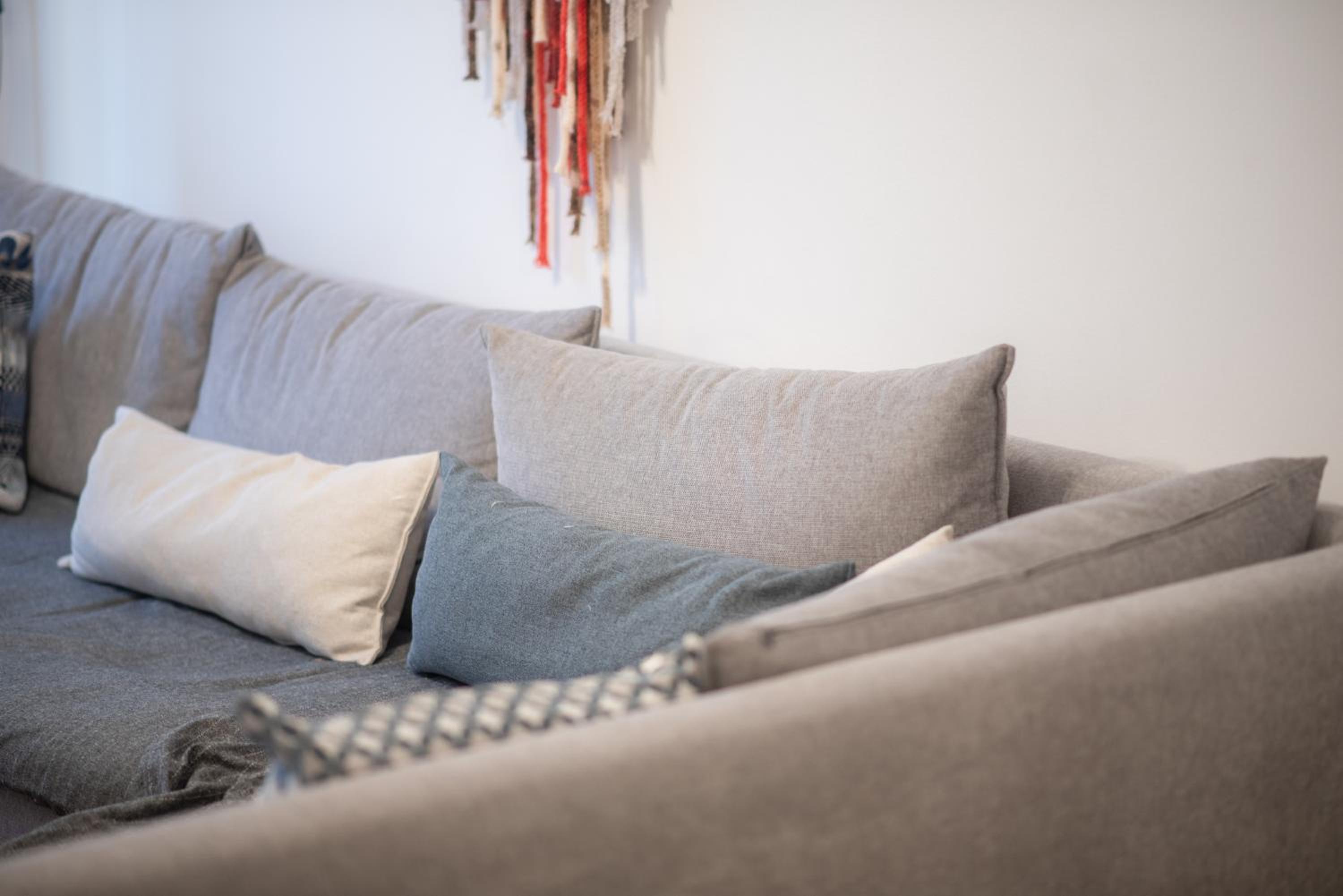 Urban Comfort Apt near Downtown
