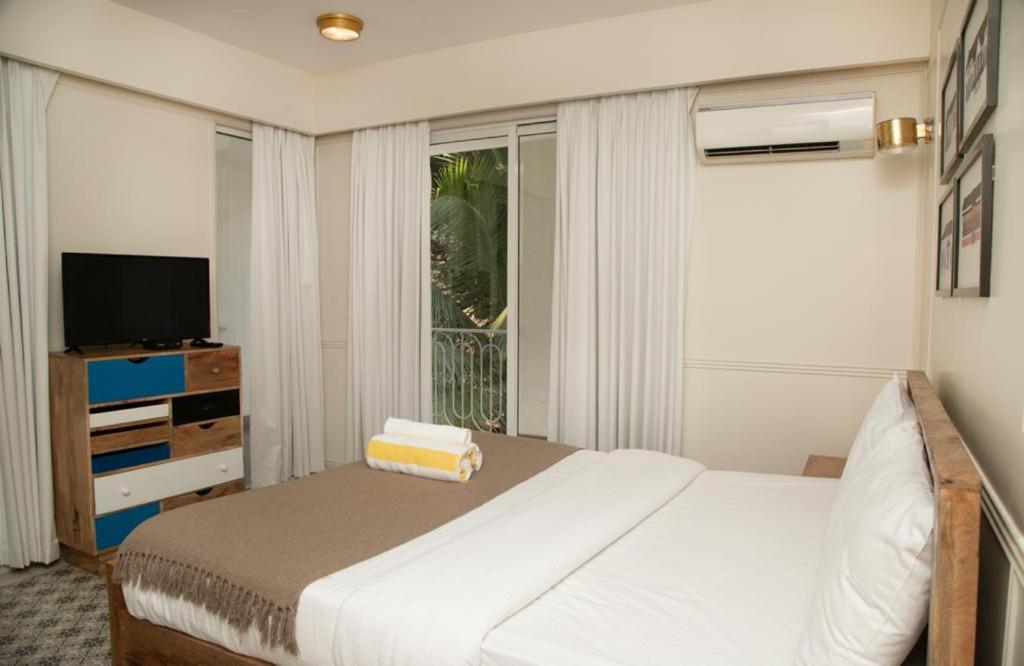 Cornwell Apartment