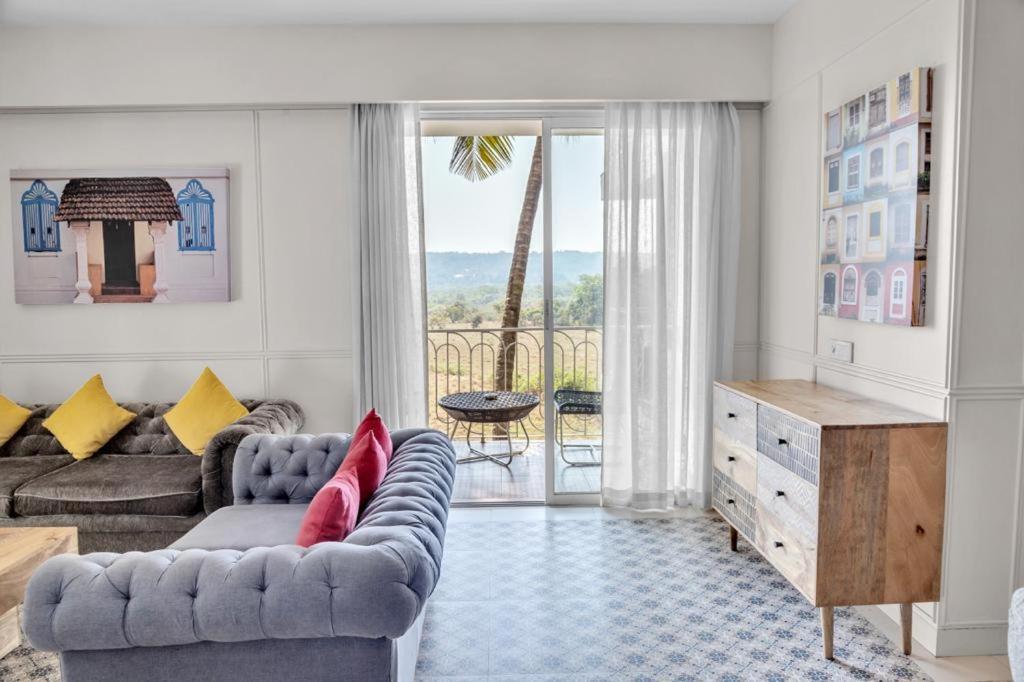 Cornwell Apartment