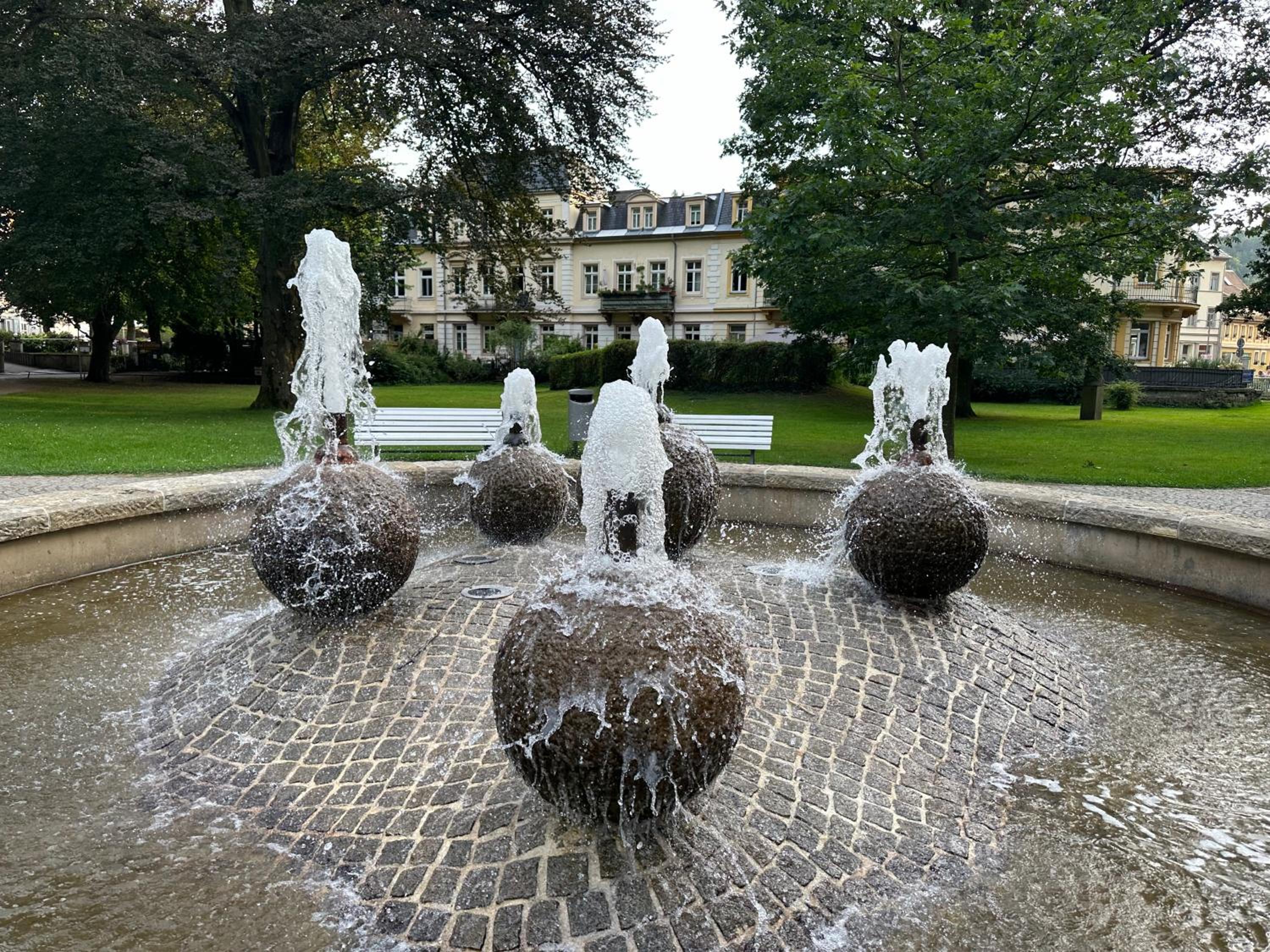 Am Springbrunnen