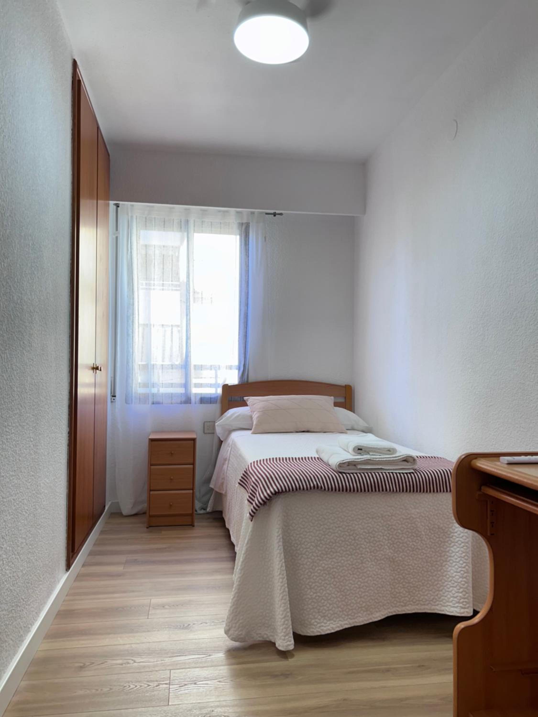Lovely 3-Bedroom Apartment 15 Minutes from Beach photo 2