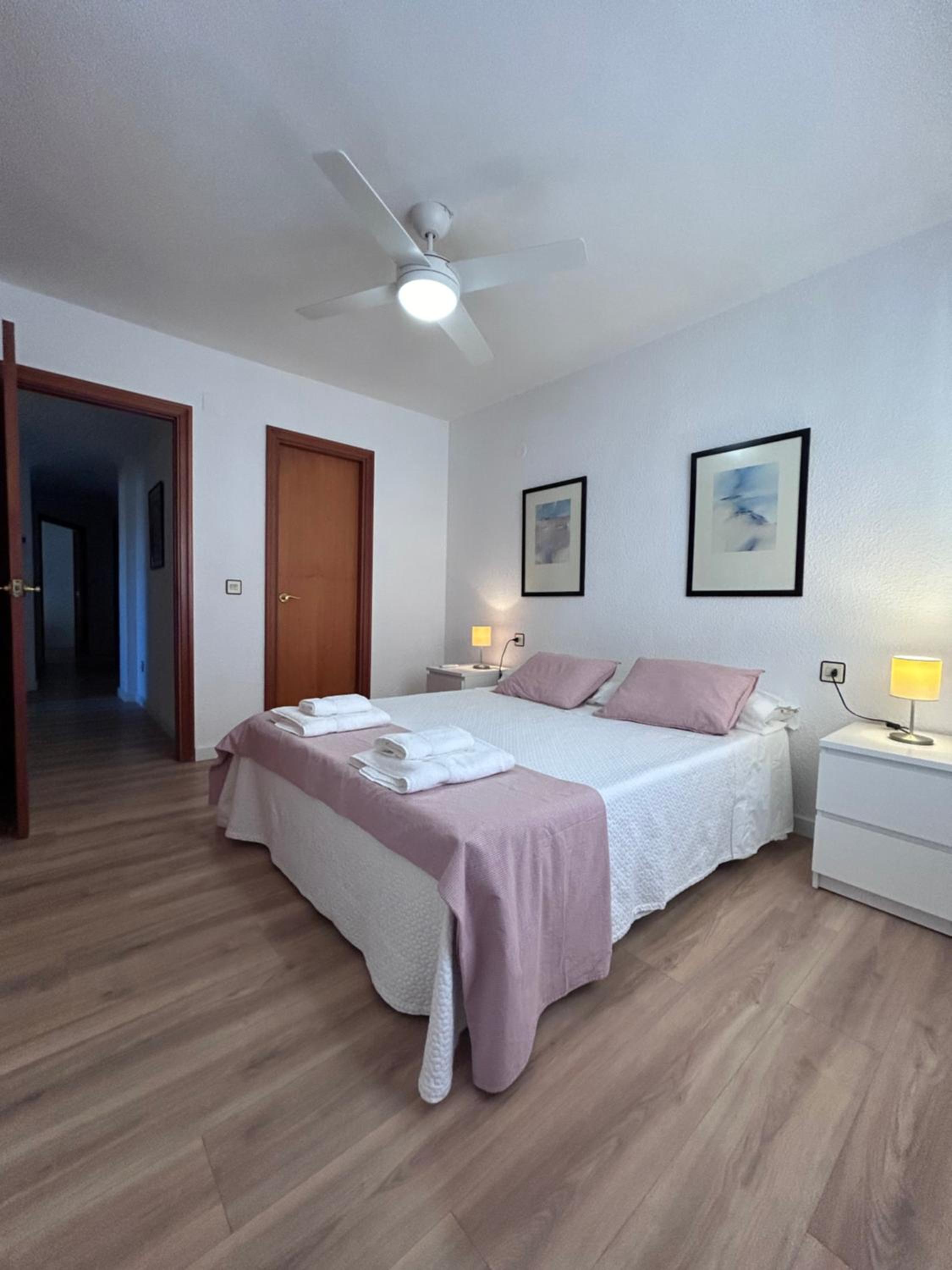 Lovely 3-Bedroom Apartment 15 Minutes from Beach photo 4