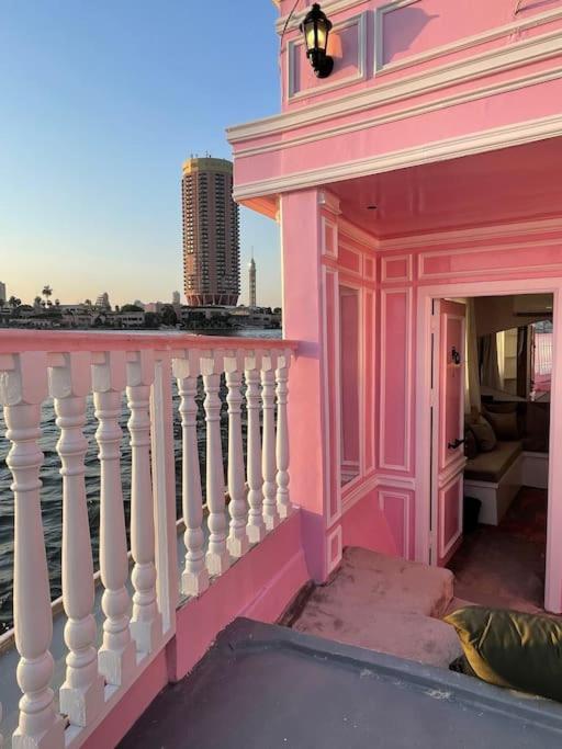 La Maison Rosee Bateau