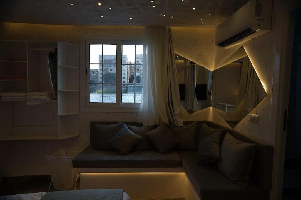 La Maison Rosee Bateau