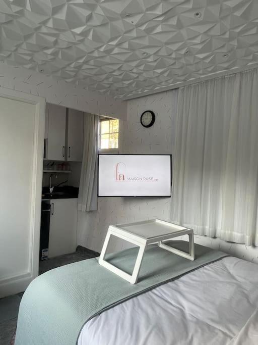 La Maison Rosee Bateau