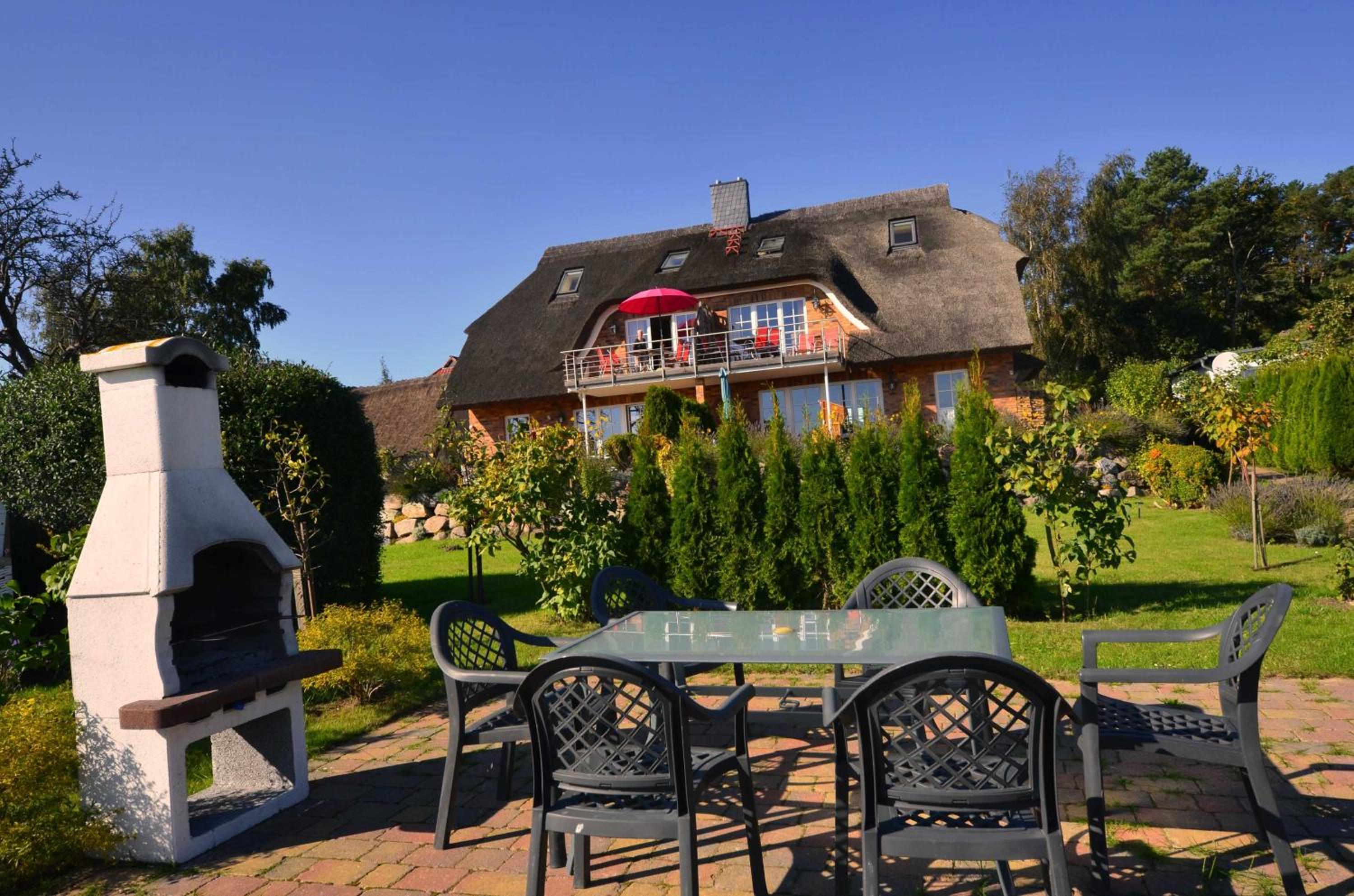 Reetdach-Ferienwohnungen 8 Kröning