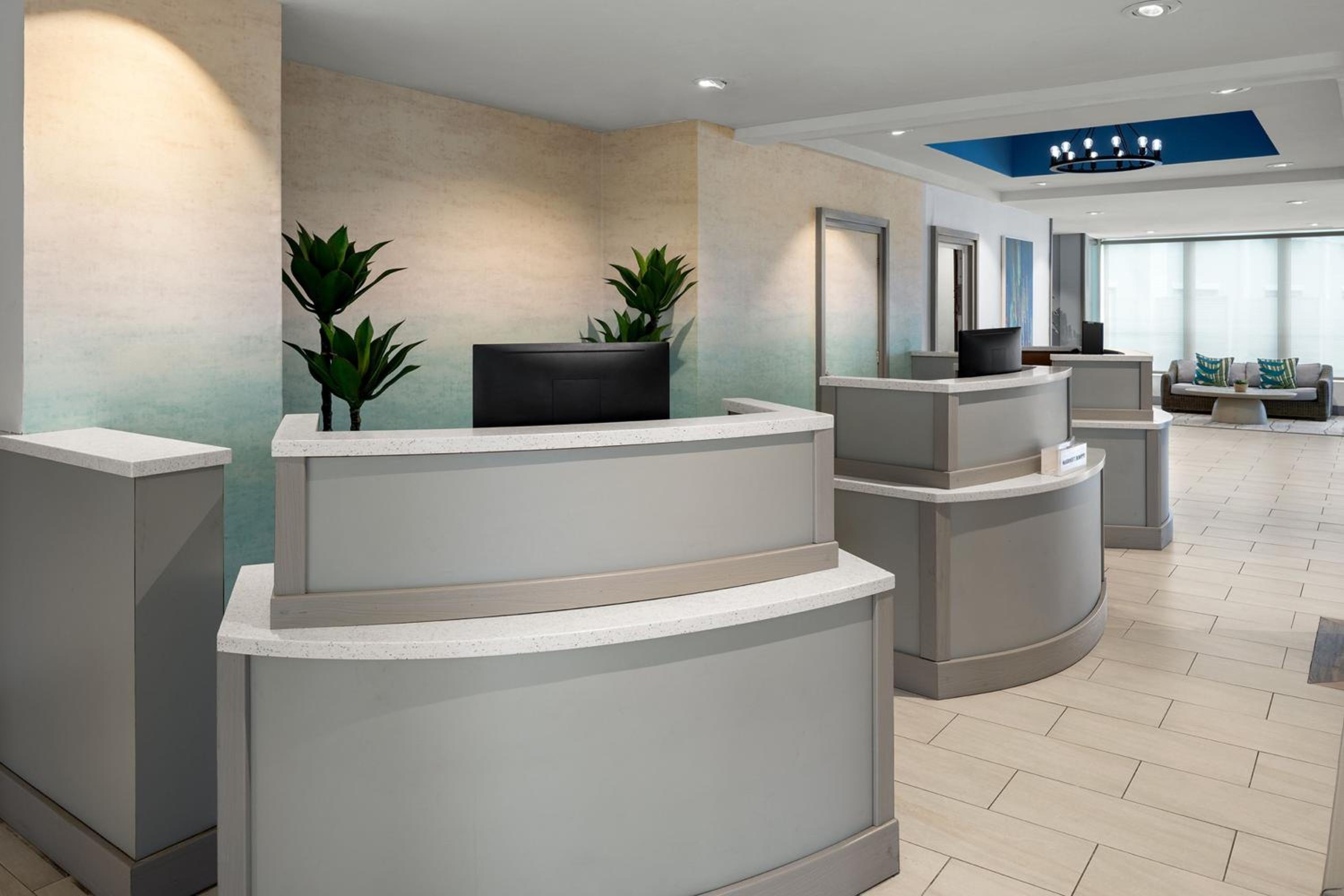 Nassau - Paradise Island Vacations - Courtyard by Marriott Nassau Downtown/Junkanoo Beach - Property Image 38