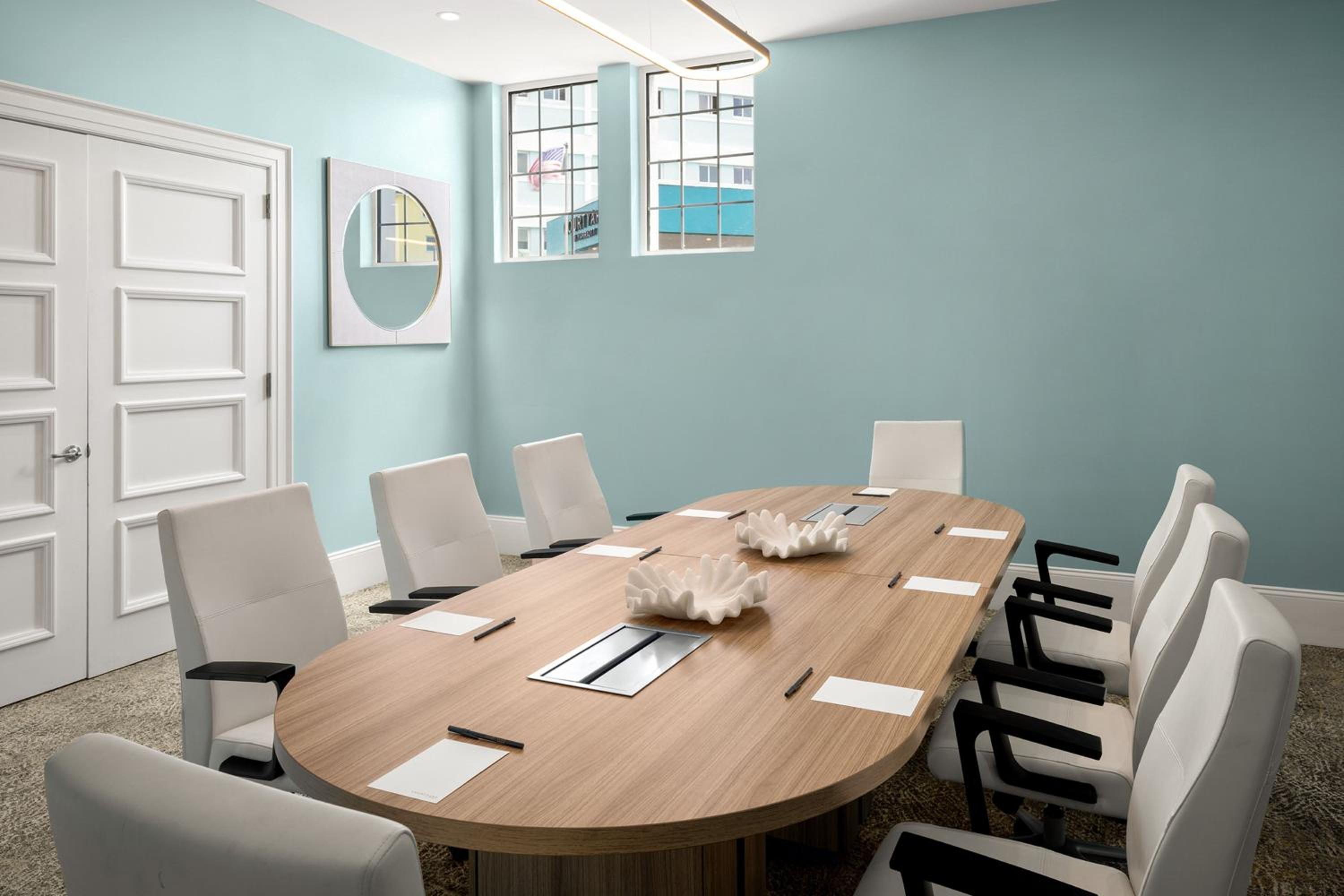 Nassau - Paradise Island Vacations - Courtyard by Marriott Nassau Downtown/Junkanoo Beach - Property Image 57