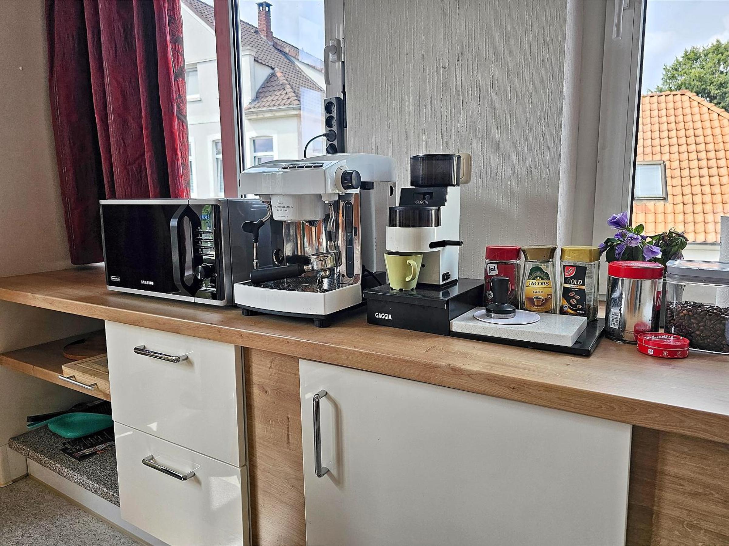 135qm 4 Zimmer Ferienwohnung in Stadtnähe, Wintergarten Parkplatz