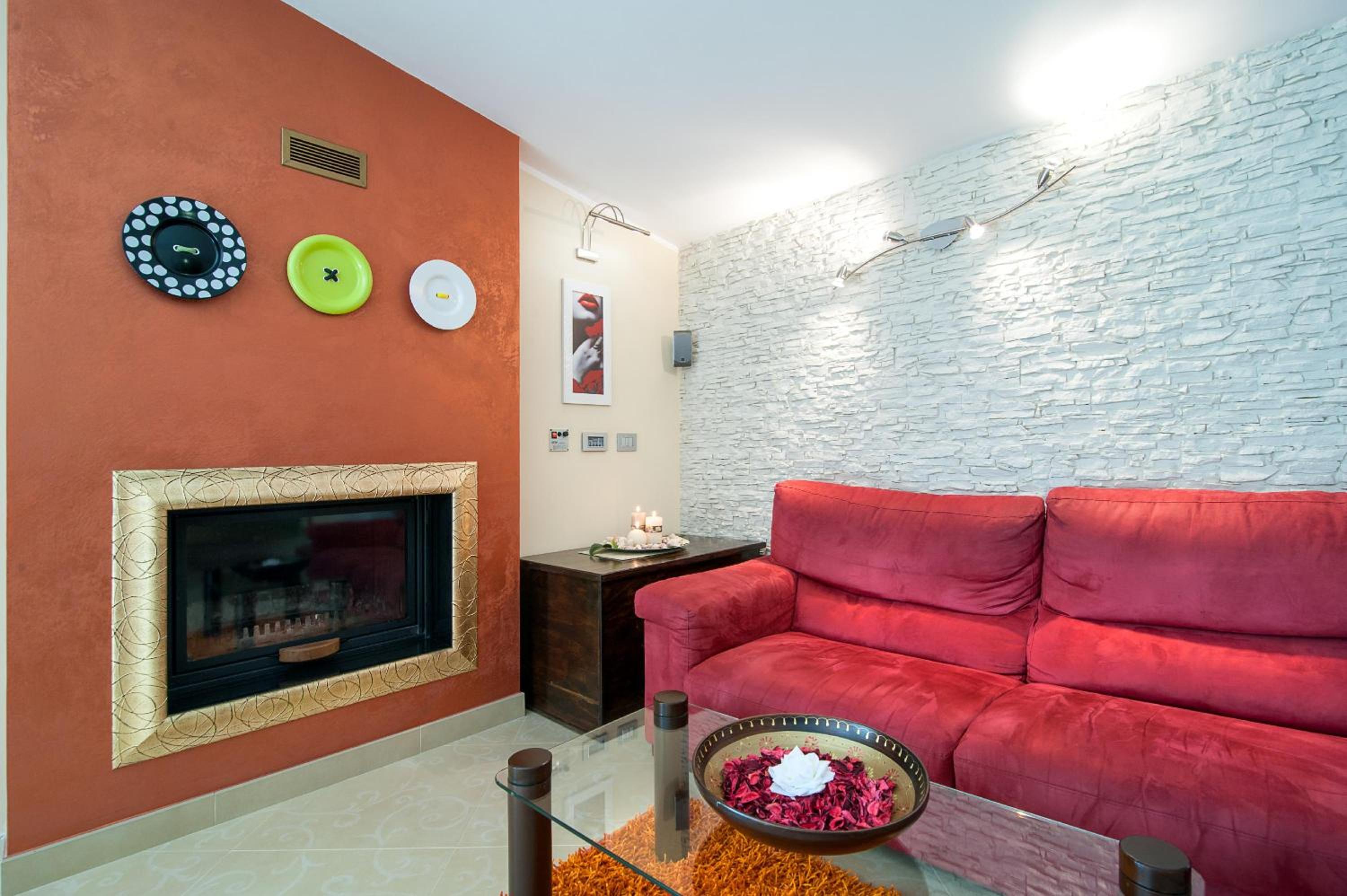 meadow luxury villa view 5