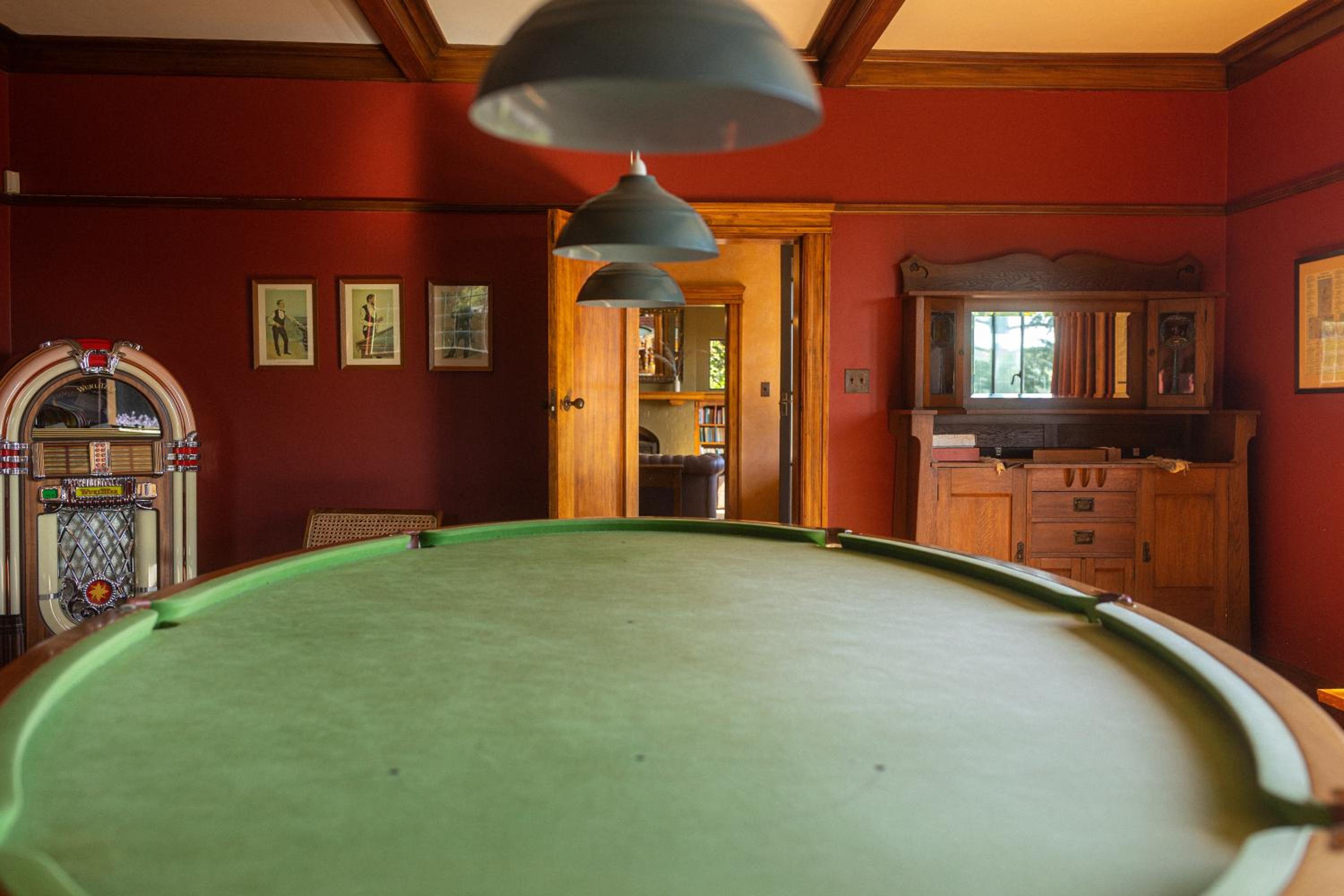 Kotare Estate whole house with pool hot tub petanque court