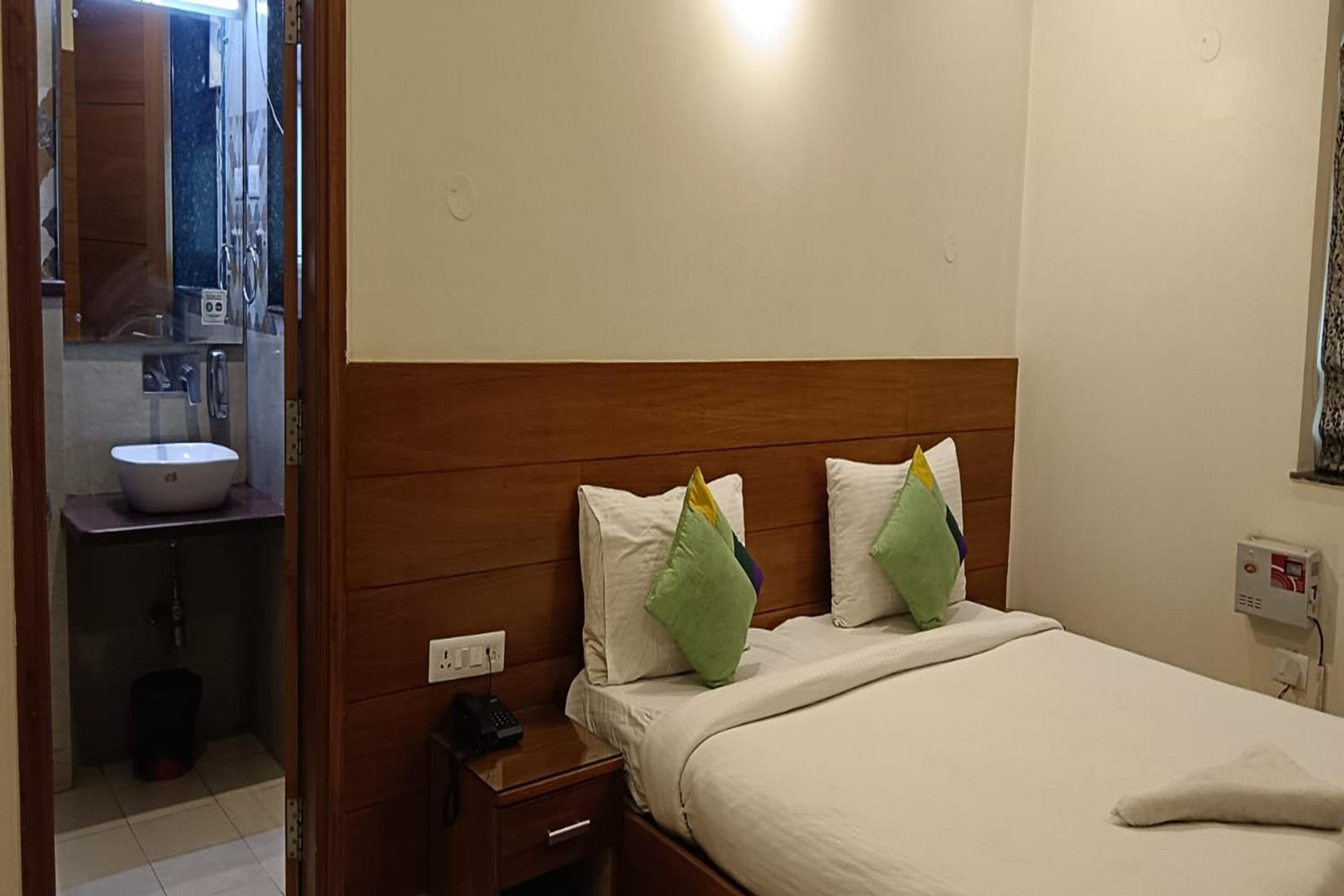 The Aroma Residency near The Medanta, The Medicity, Gurgaon view 2