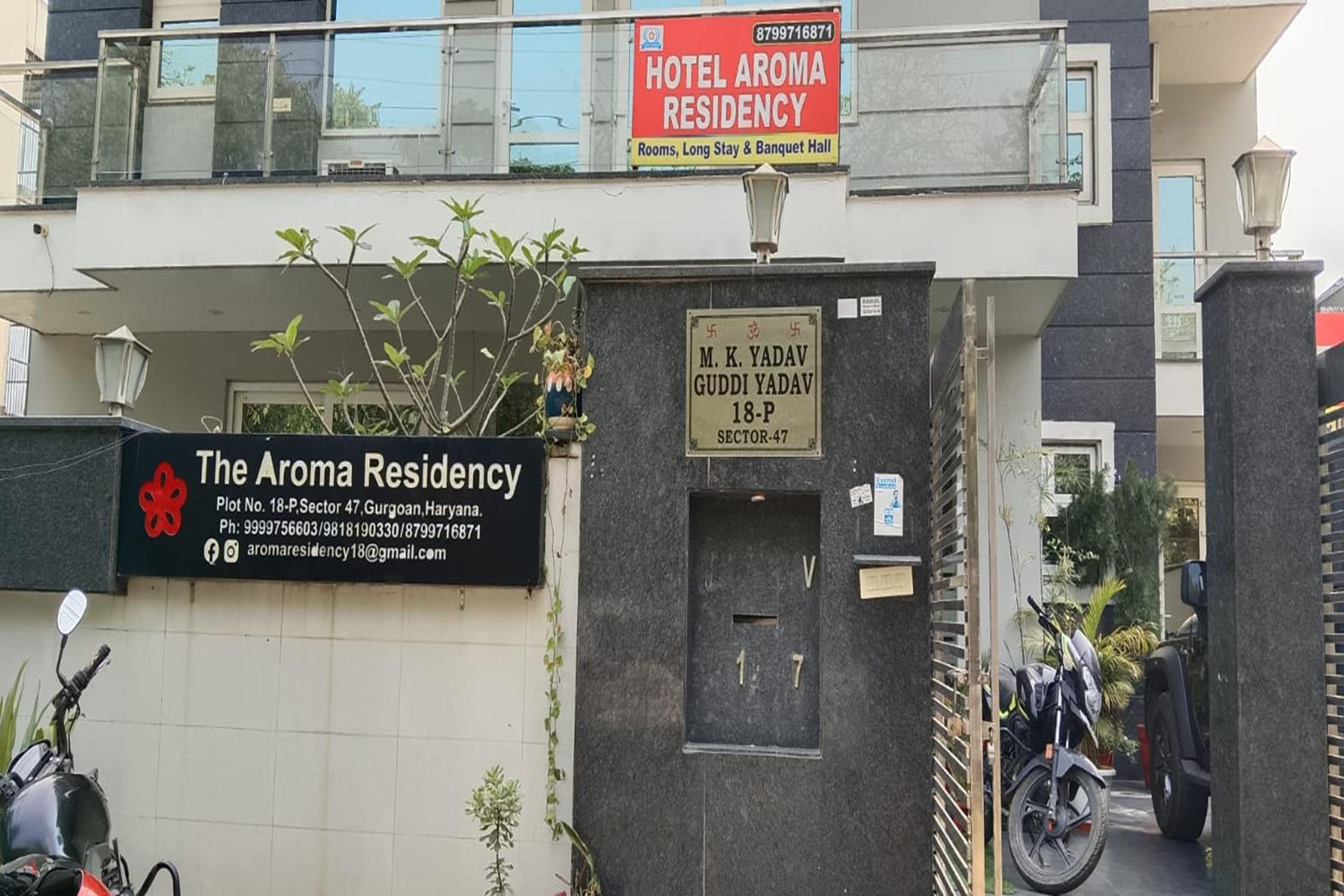 The Aroma Residency near The Medanta, The Medicity, Gurgaon view 4