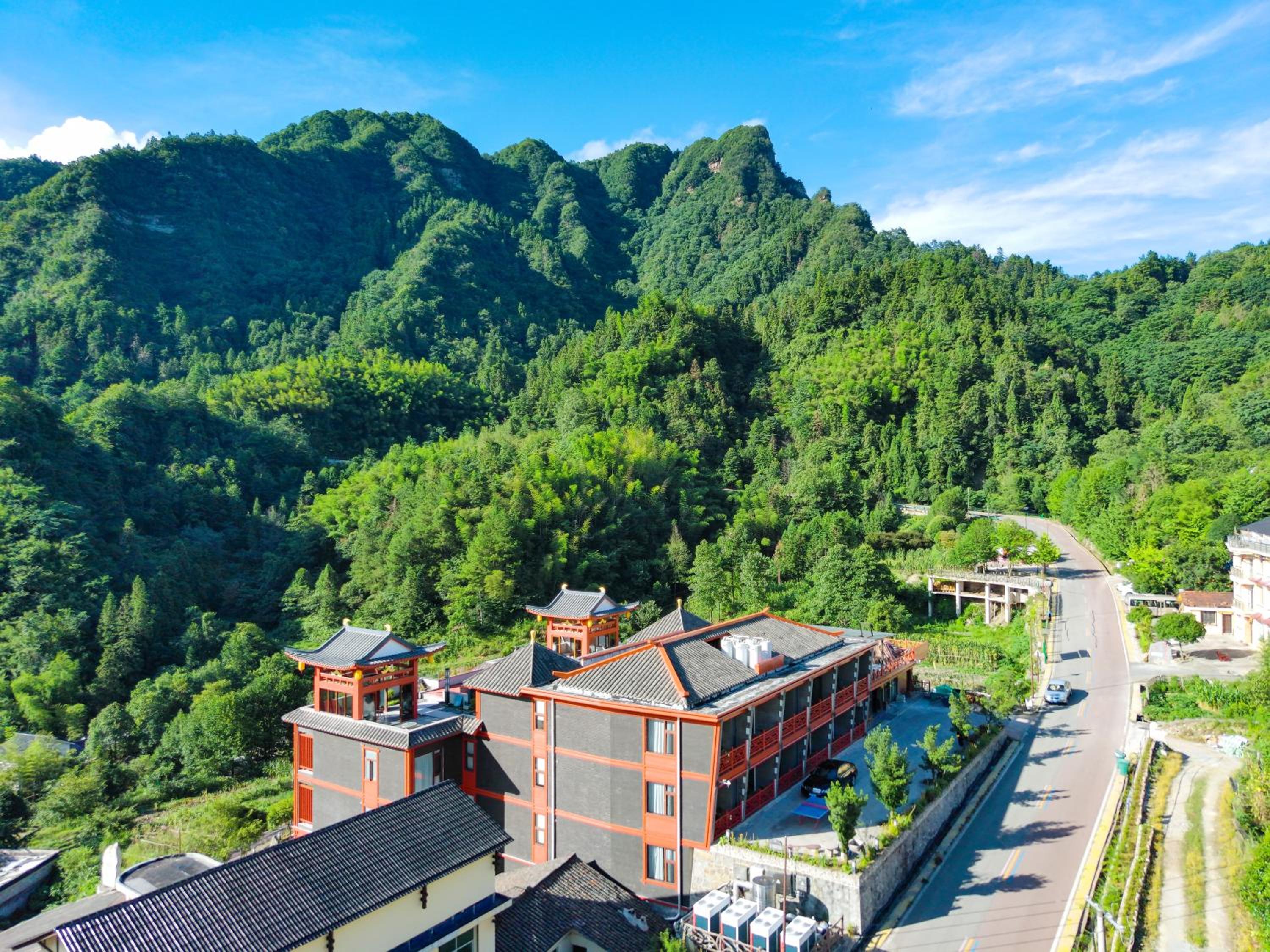 Zhangjiajie Guanshanyuan B&B