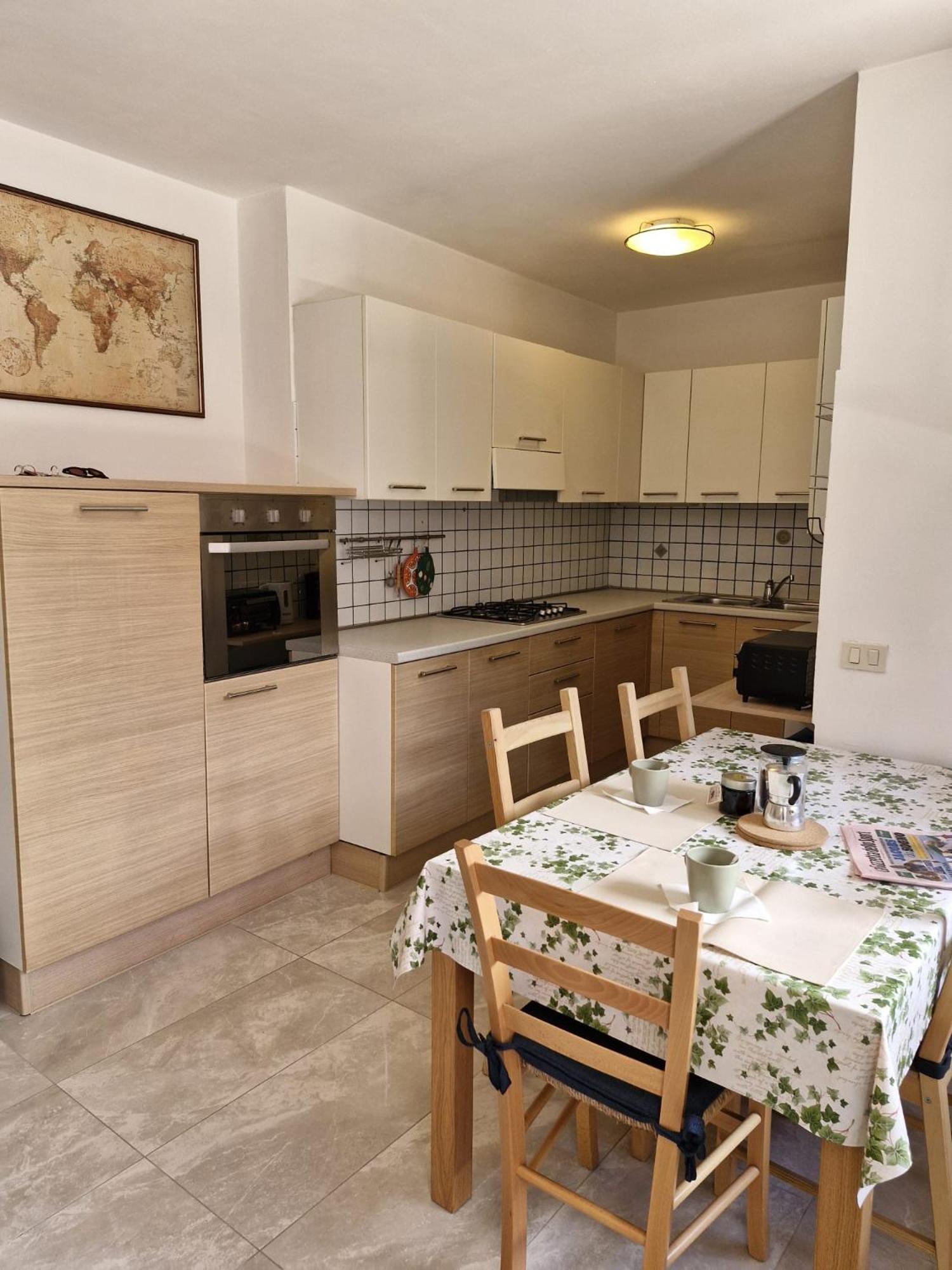 Casa Edera - Holiday Home Garda Trentino
