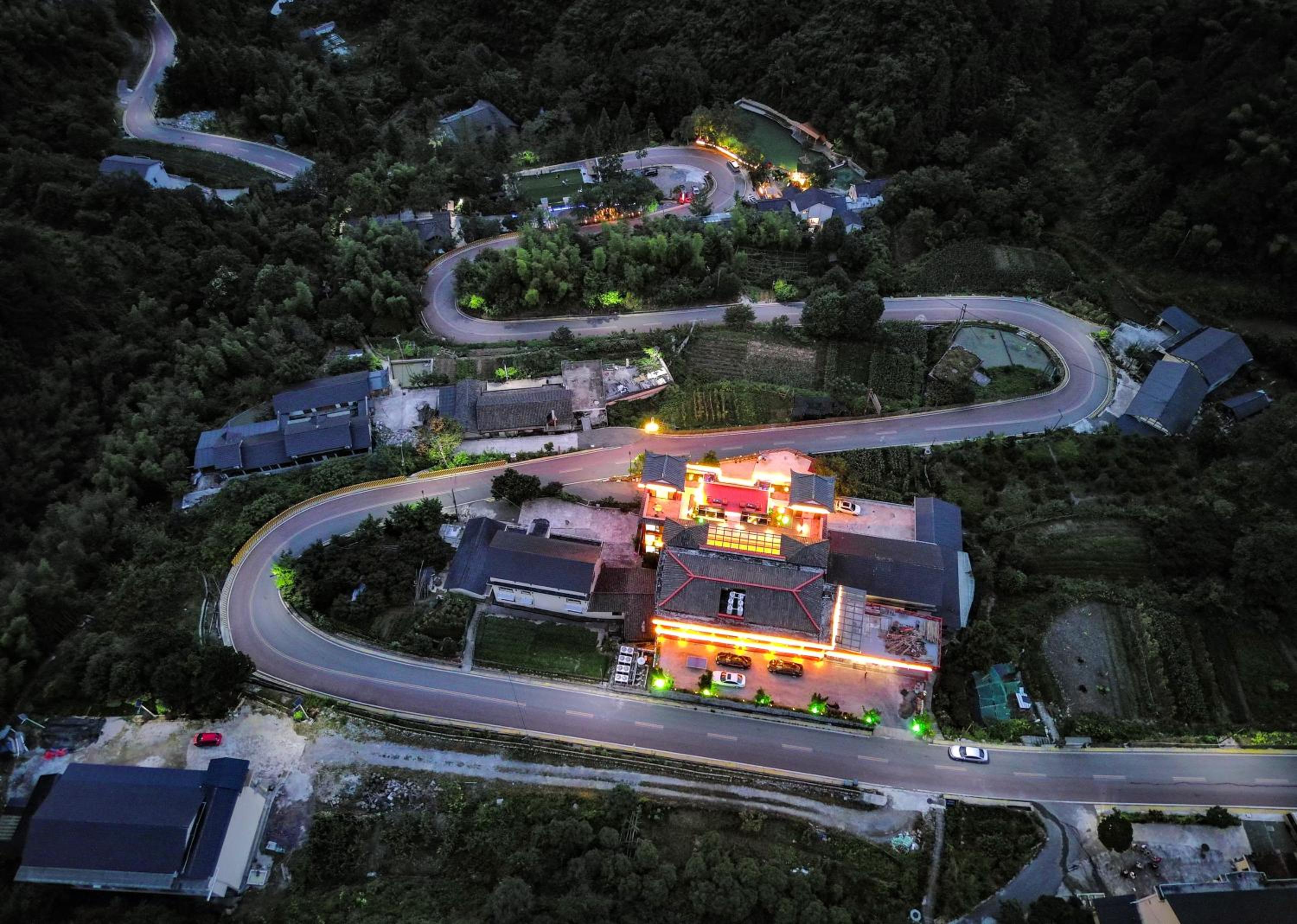 Zhangjiajie Guanshanyuan B&B