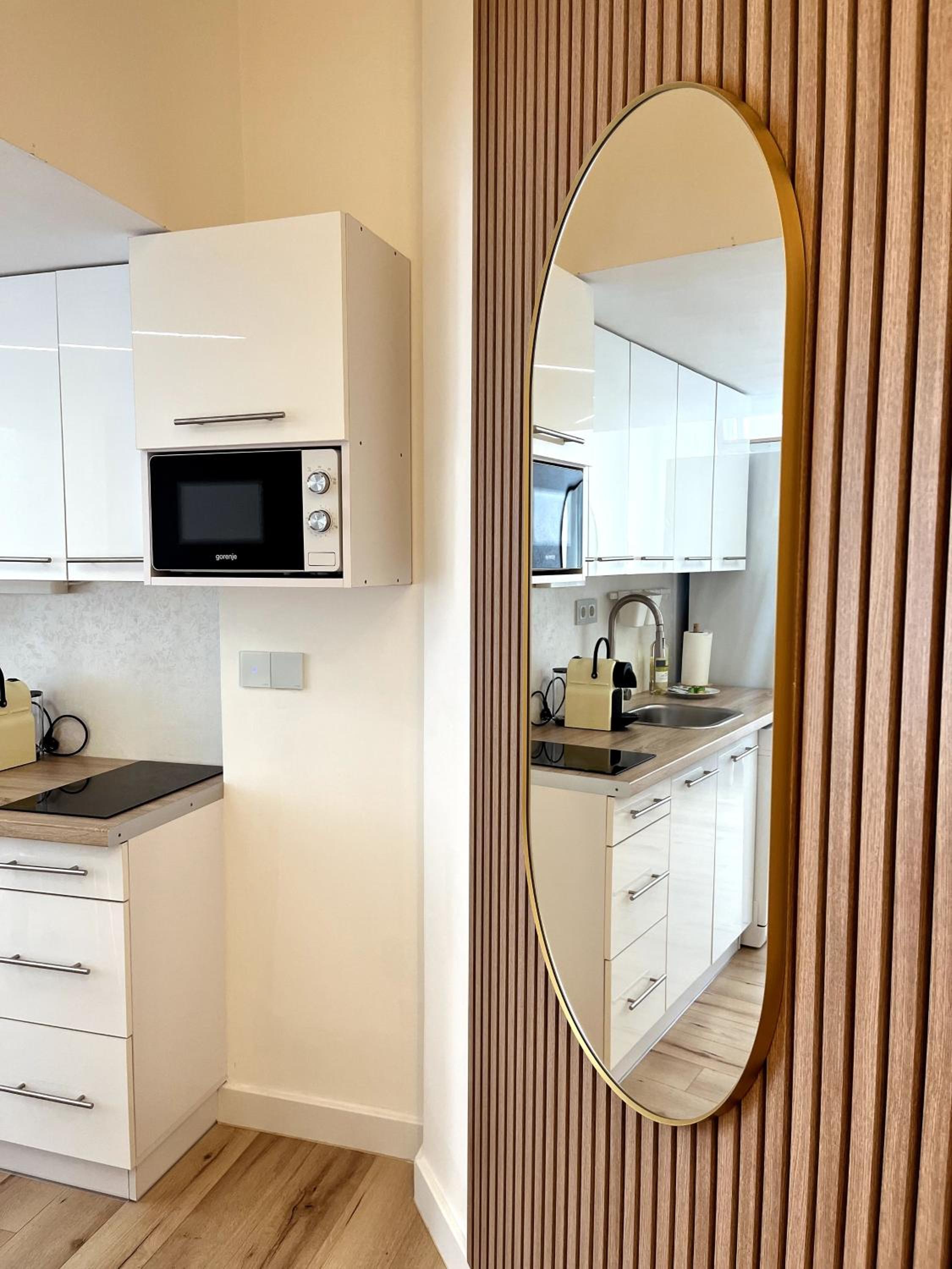 ARYA Apartment