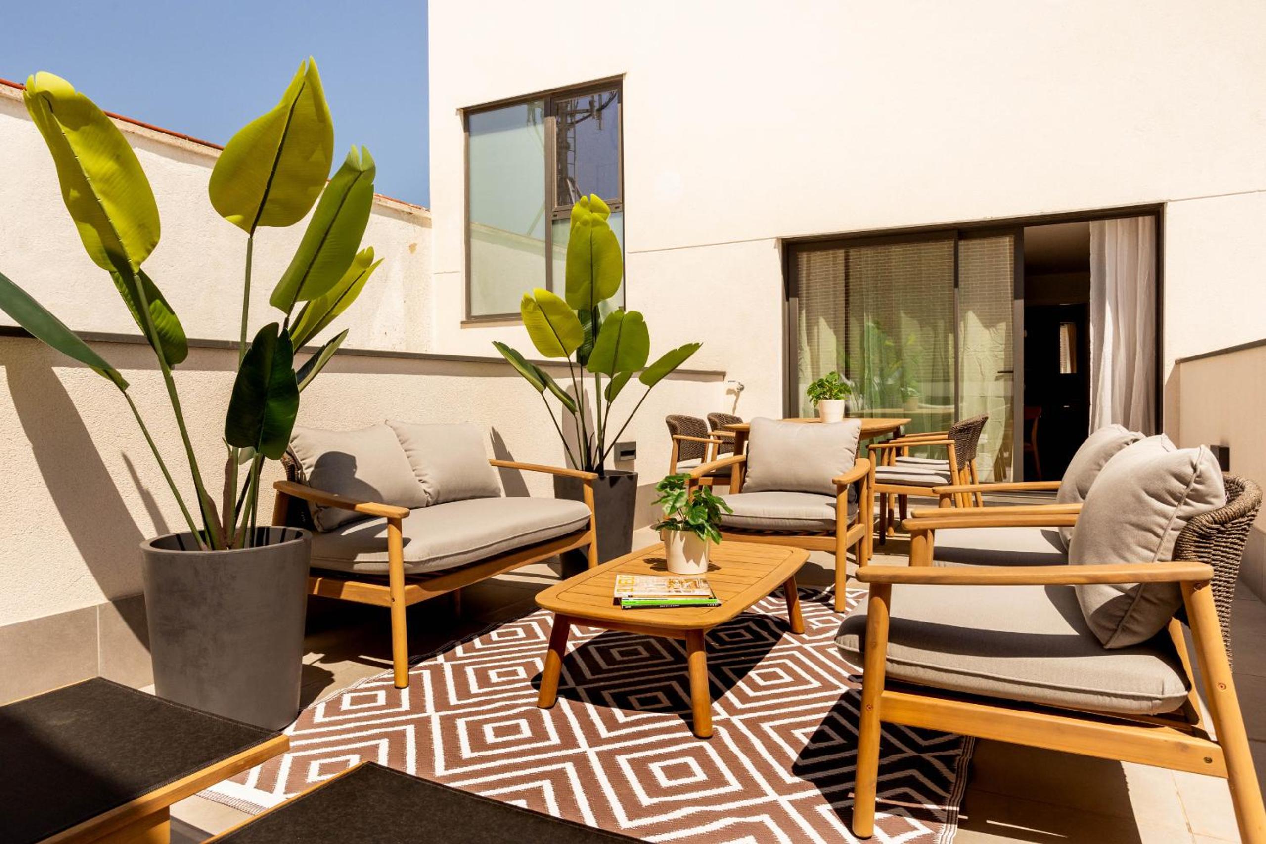 balance & terrace