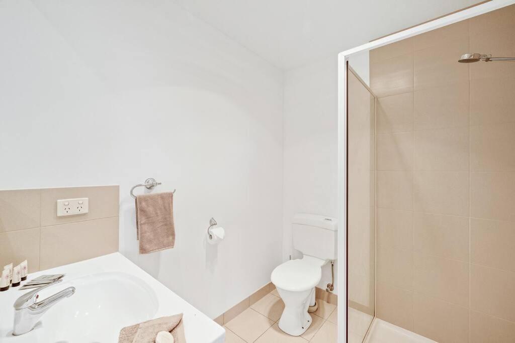 Moonlight Bay - Apt 2