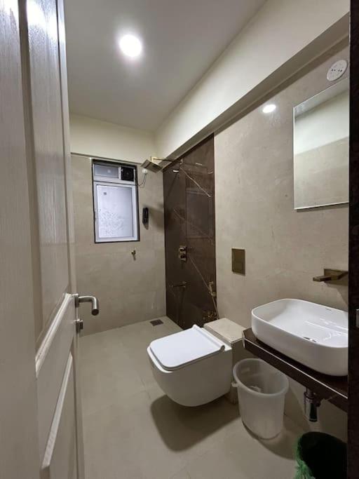3 Bhk Apartment Santacruz Mumbai 805 view 3