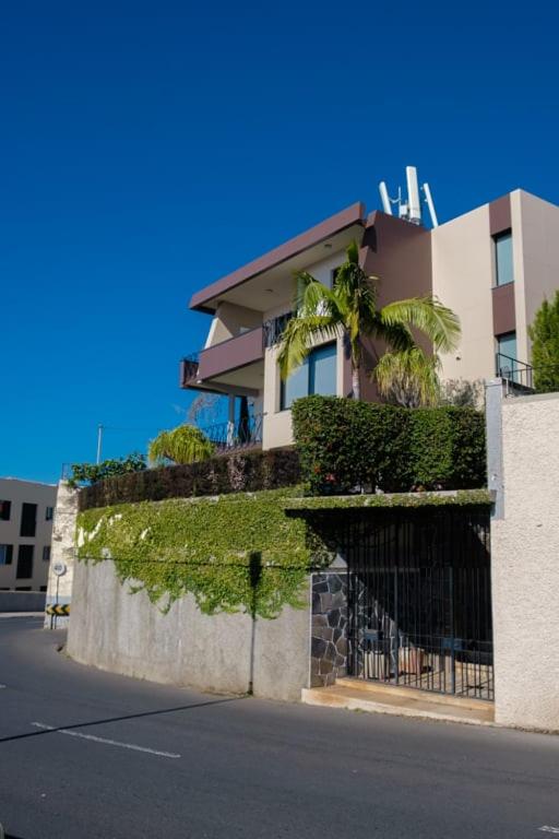 GuestReady - Funchal Sunny Retreat view 2