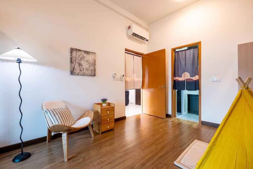 Japanese Design 4bedrooms with Kids Play Astoria