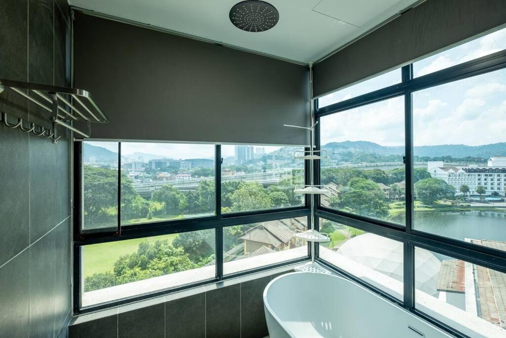 Japanese Design 4bedrooms with Kids Play Astoria