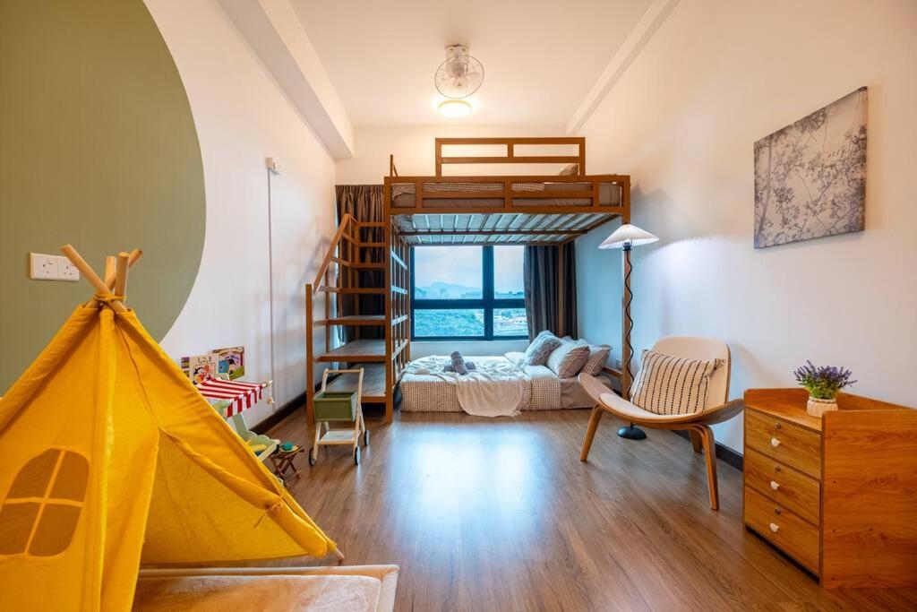 Japanese Design 4bedrooms with Kids Play Astoria
