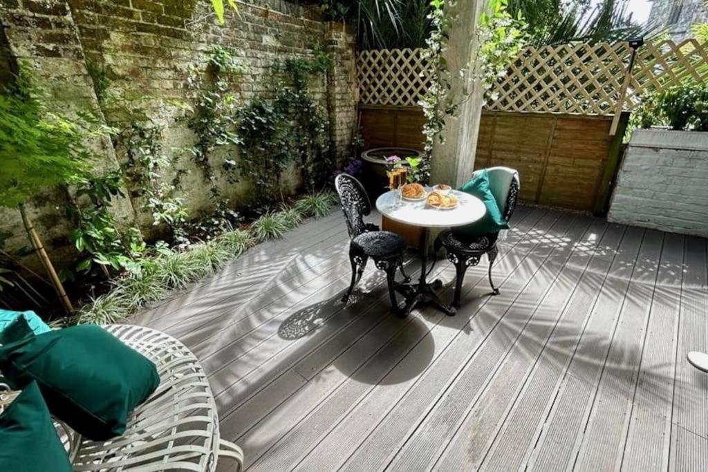 Hastings Hideaway