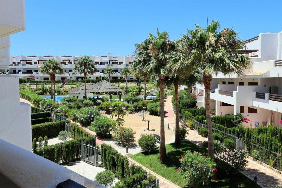Casa Aguamarina apt con terraza y piscina