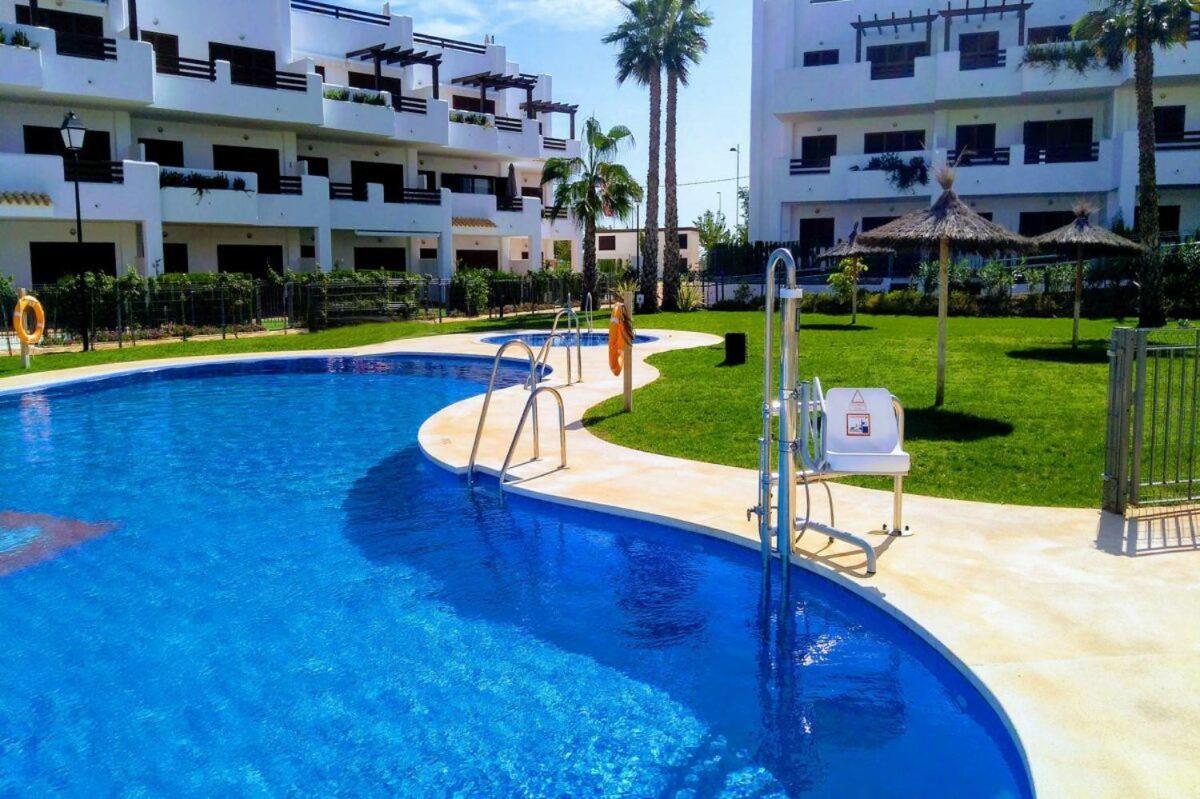 Casa Aguamarina apt con terraza y piscina