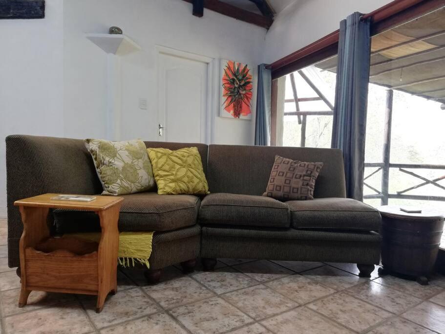 Shongweni Getaway 3 bedroom hexagonal house view 3