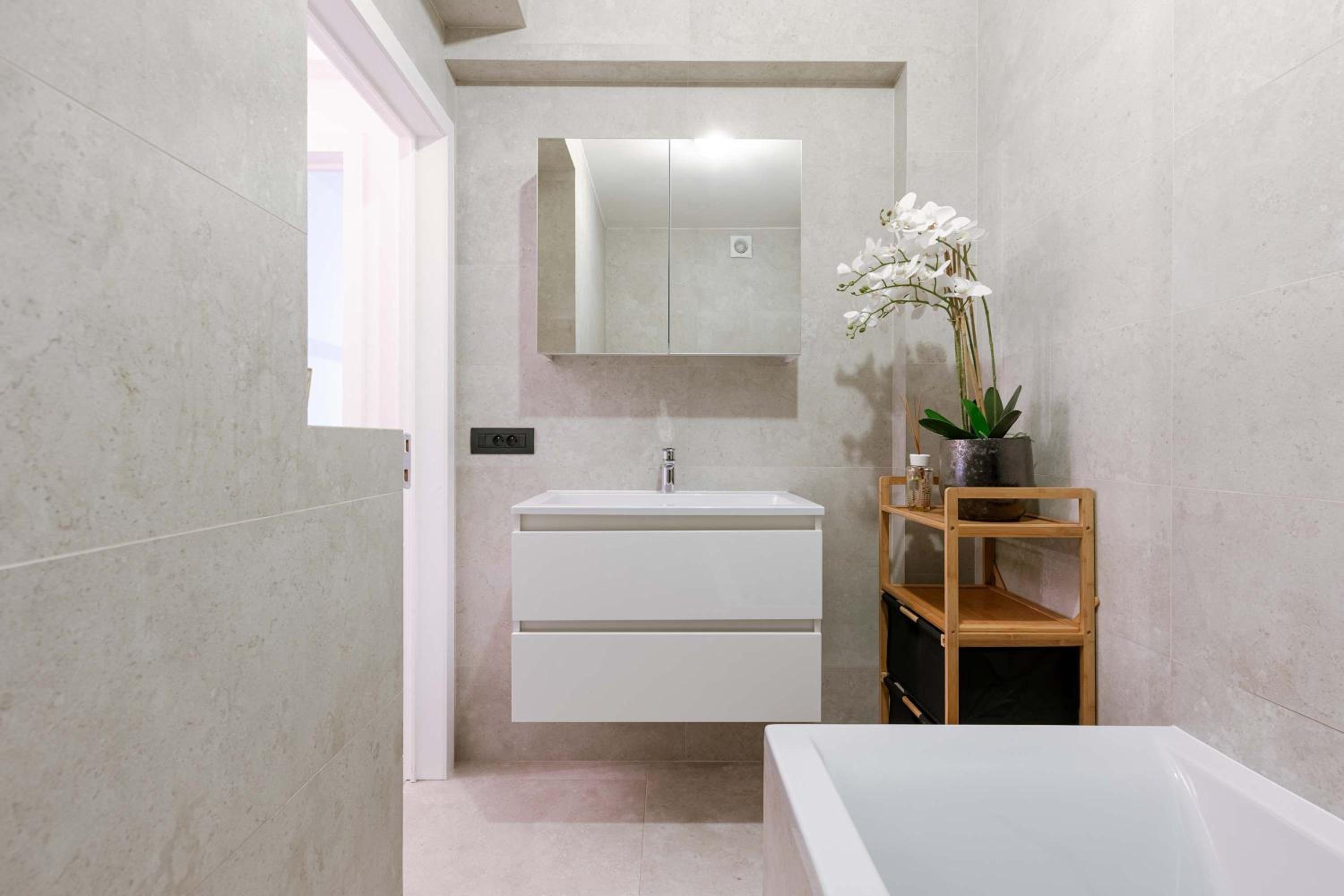 Casiola - Modern 3-bedroom apartment with family-friendly touches