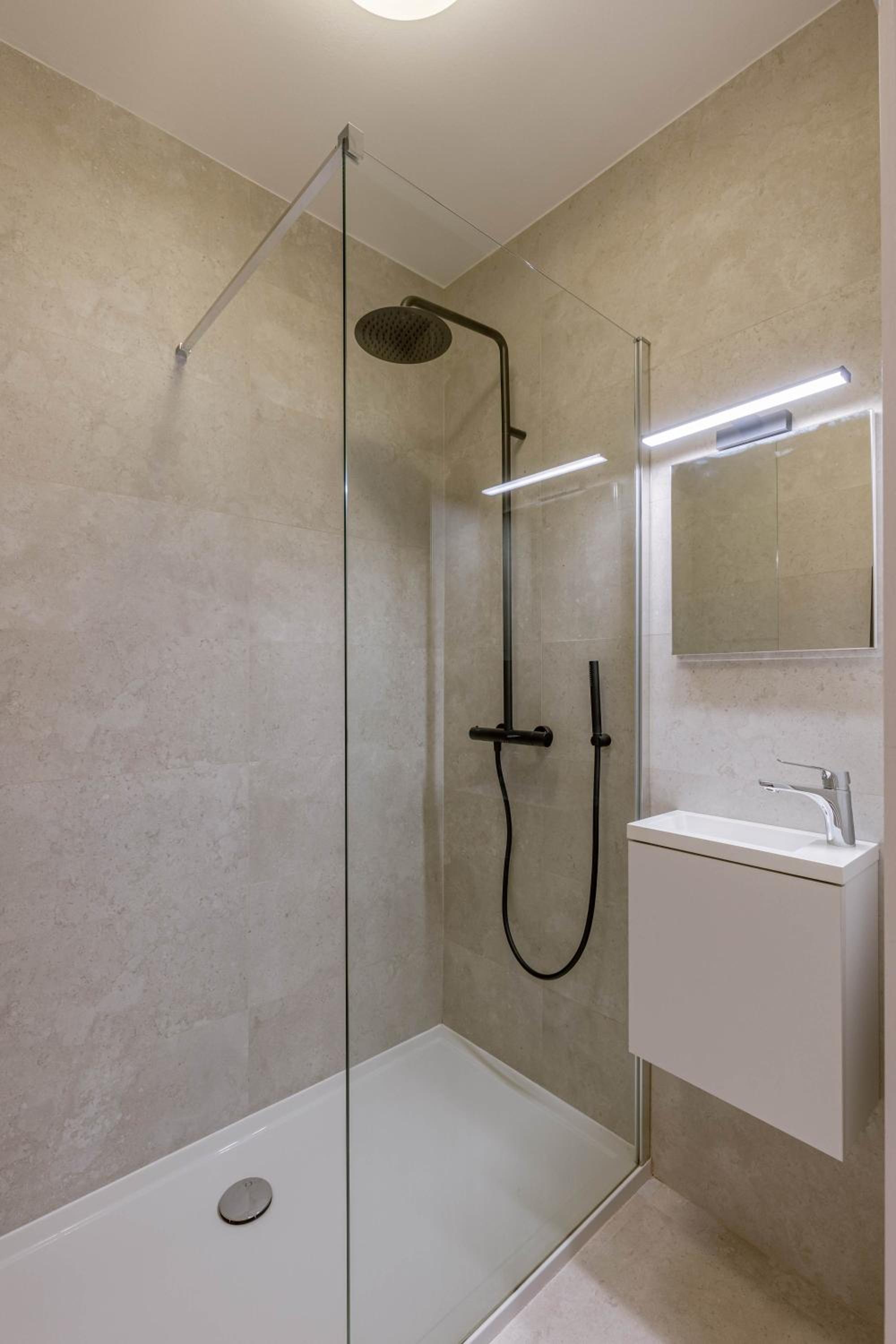 Casiola - Modern 3-bedroom apartment with family-friendly touches