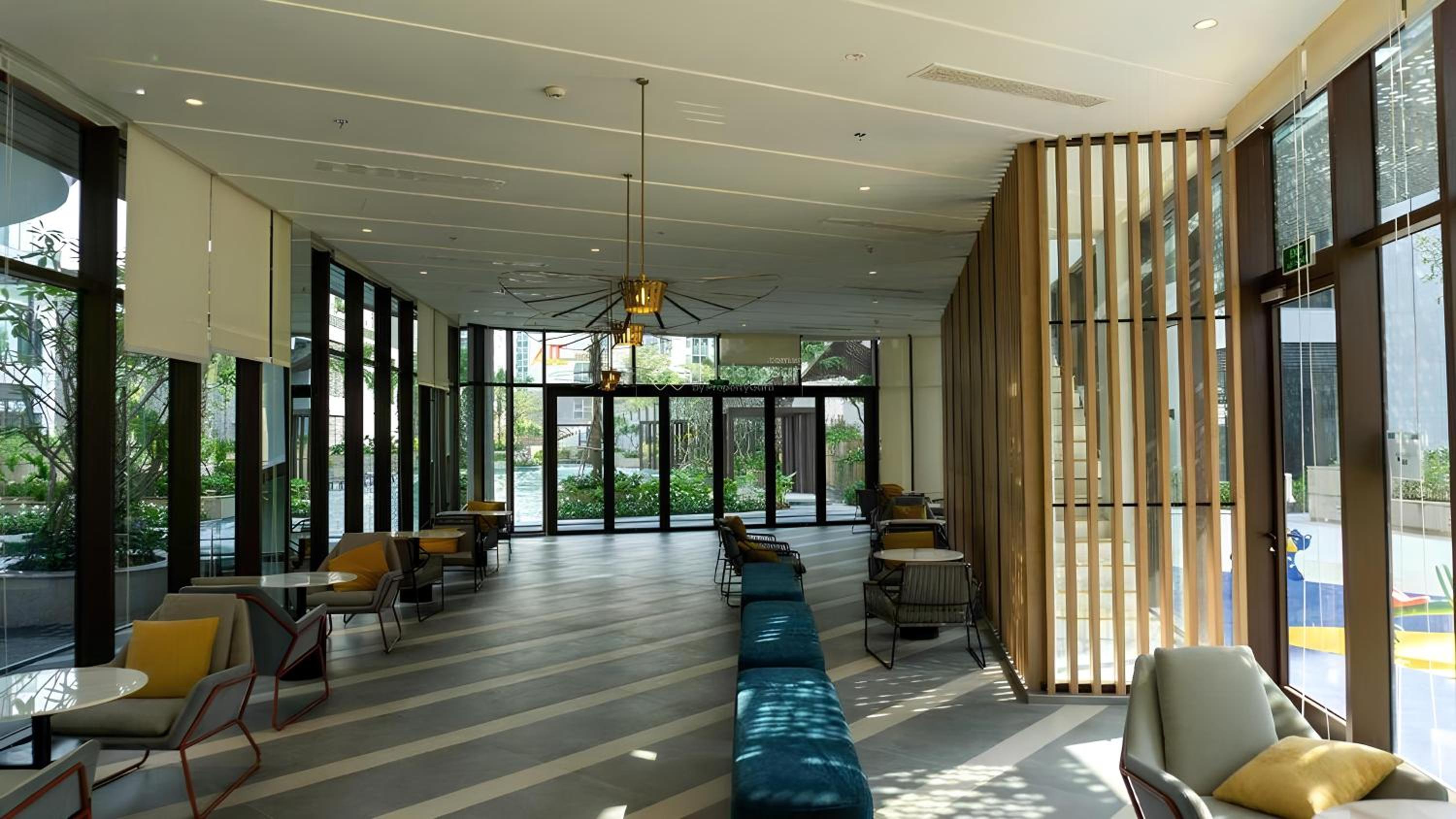 Genius Saigon - Luxury Apt walk to SECC