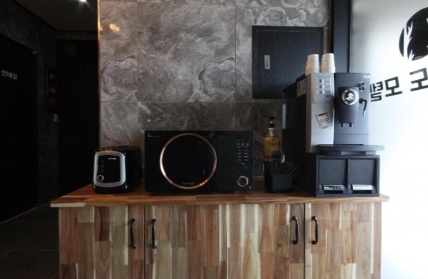 Samcheonpo Comodo motel view 3