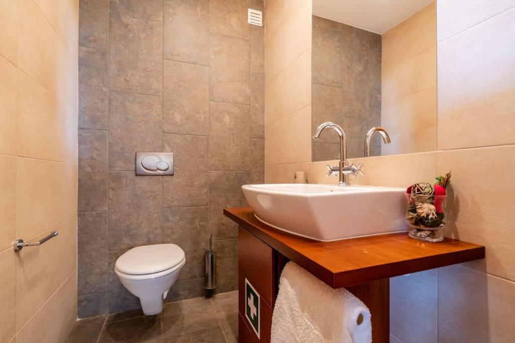 Golfe&Sun pool beach villa