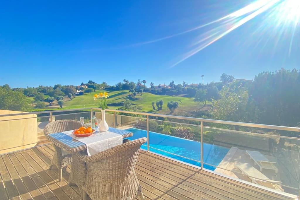 Golfe&Sun pool beach villa