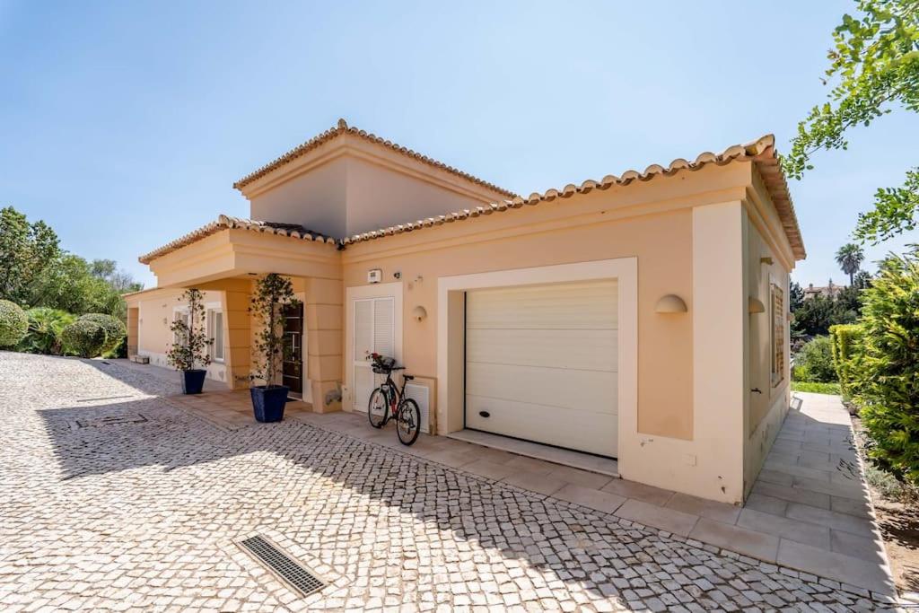 Golfe&Sun pool beach villa