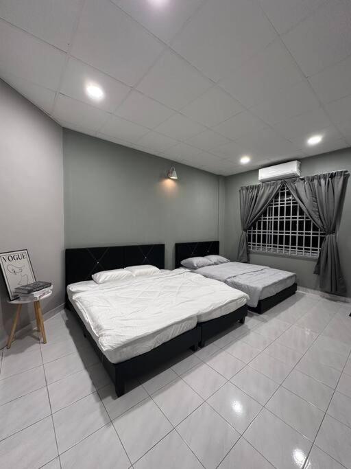 KenReo Fashion Design House B Pahat Town photo 6