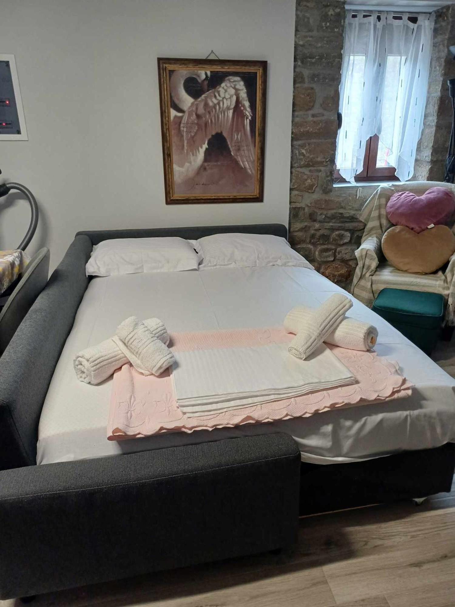Stonehouse Karidis