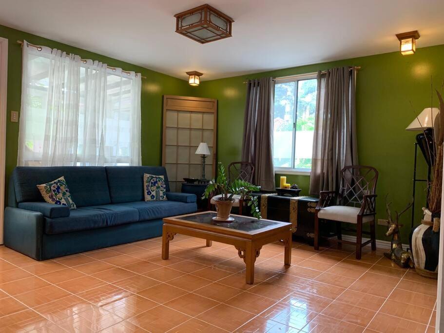 Cozy Family Home near Nuvali & Tagaytay with wifi view 5