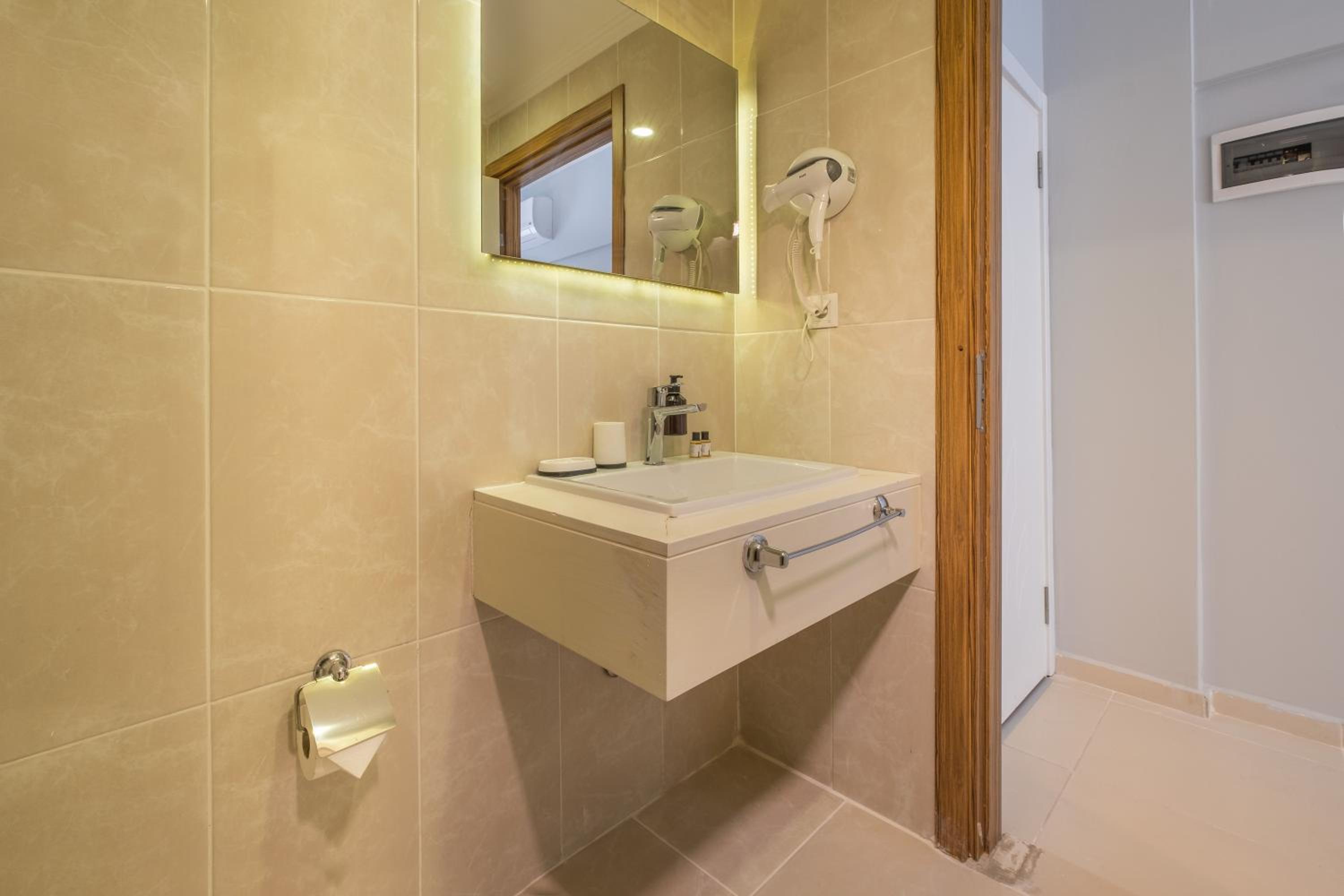 Himm Hotel - Image 46