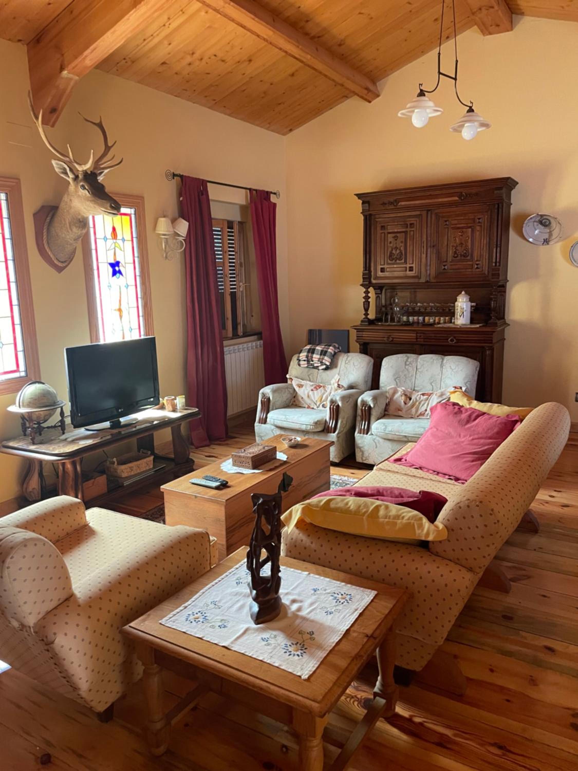 Casa Rural MONTE ROBLO