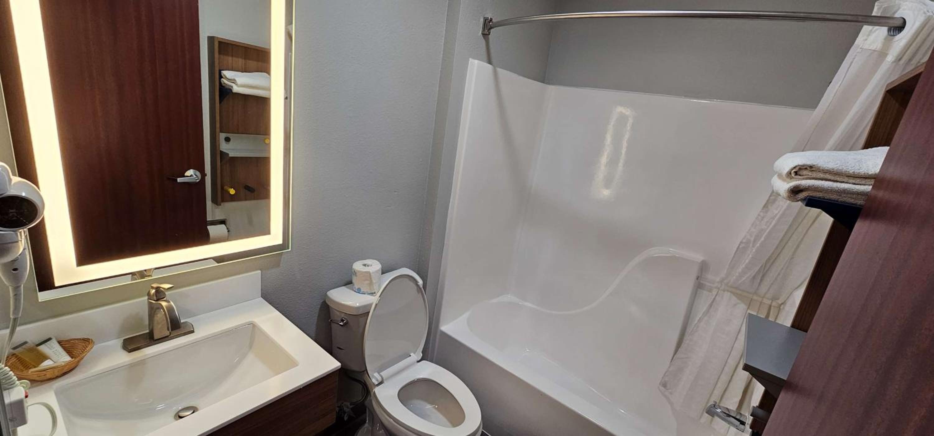 Microtel Inn & Suites by Wyndham Tulsa - Catoosa Route 66