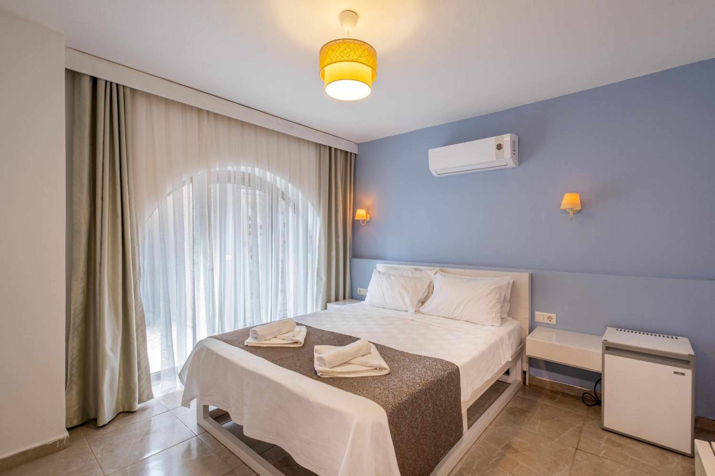 Himm Hotel - Image 11