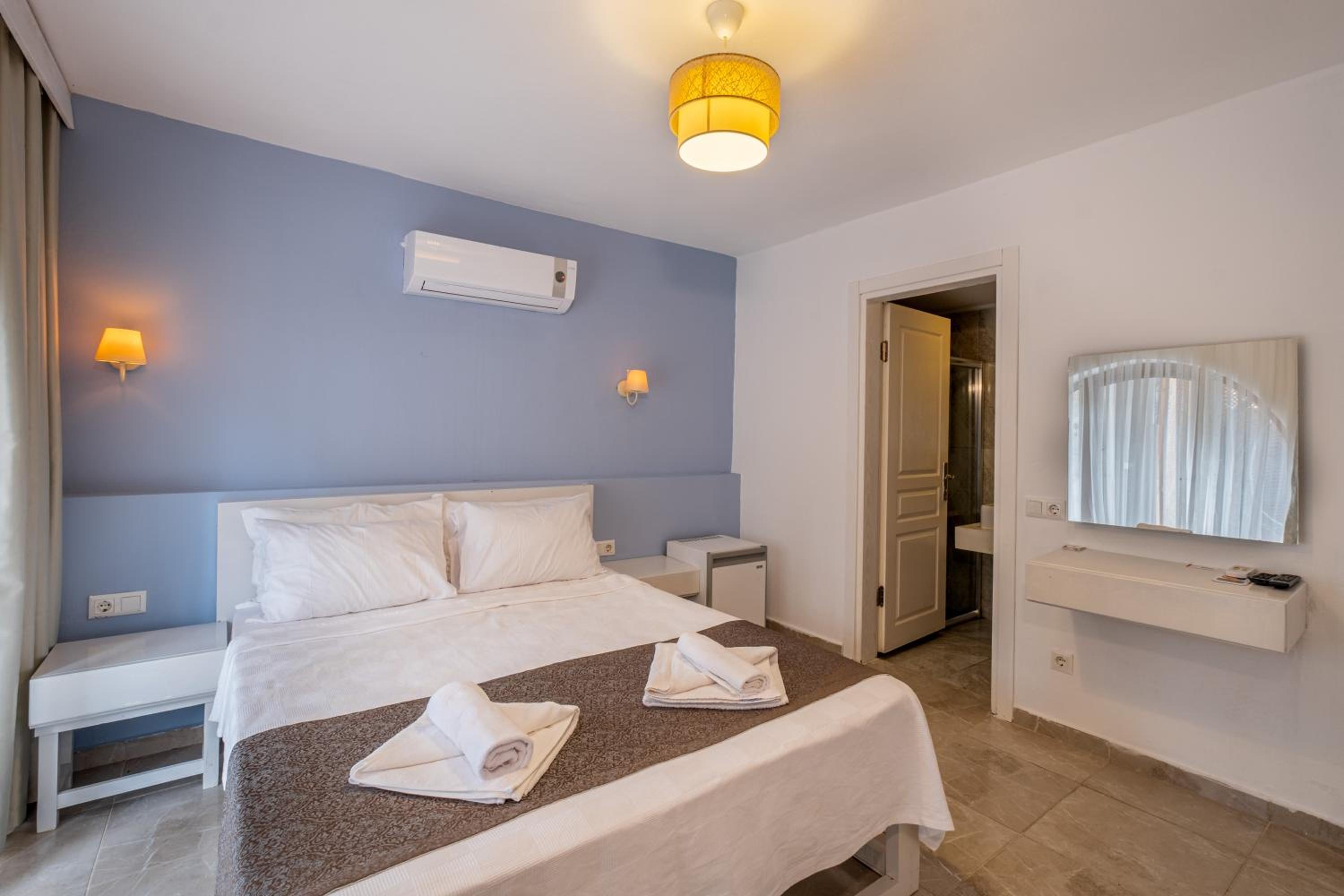 Himm Hotel - Image 12