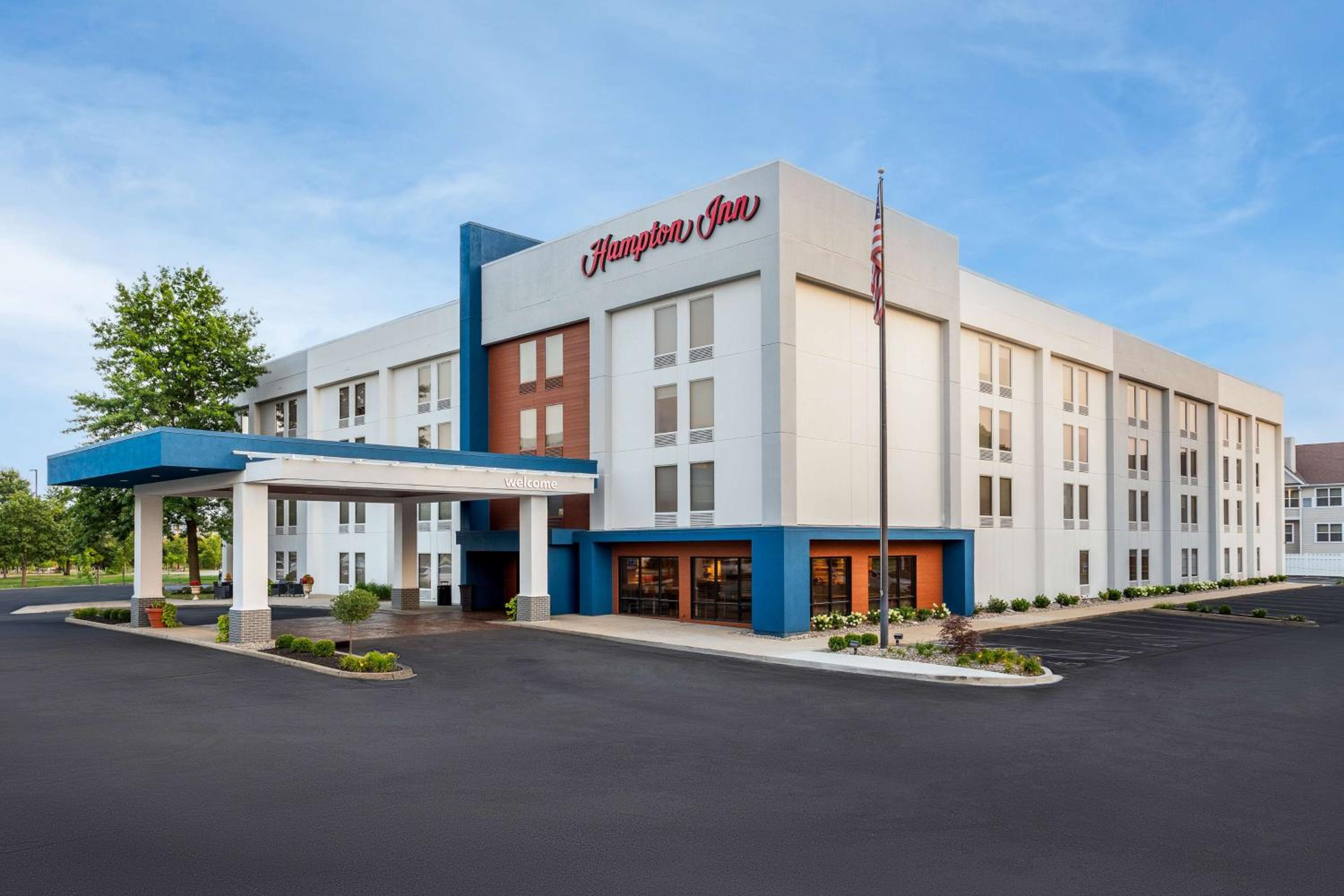 Hotel Hampton Inn Louisville Airport Fair/Expo Center - Image 1